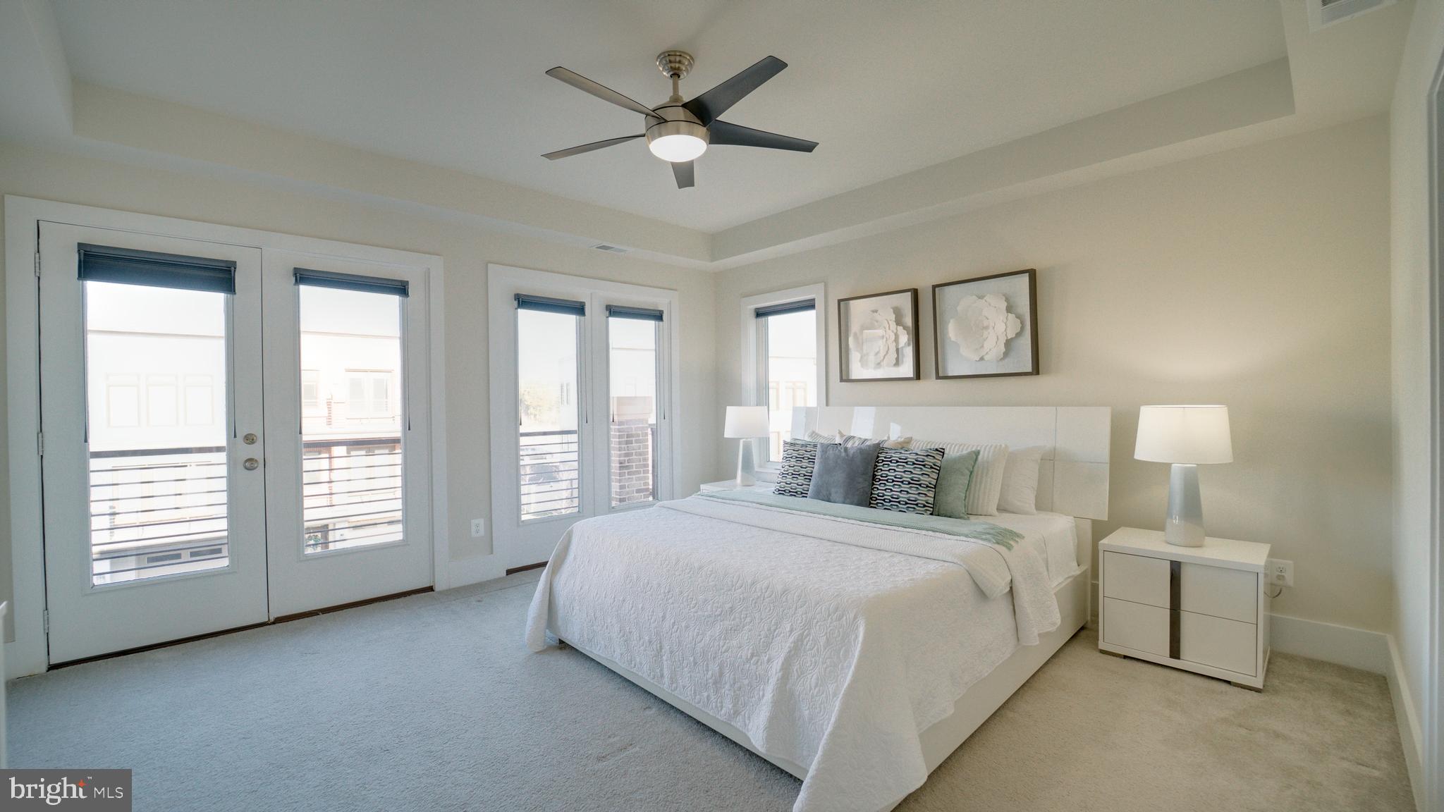 ASHBURN OVERLOOK - Residential