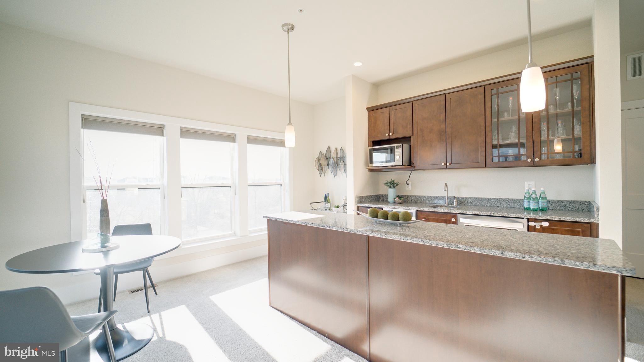 ASHBURN OVERLOOK - Residential