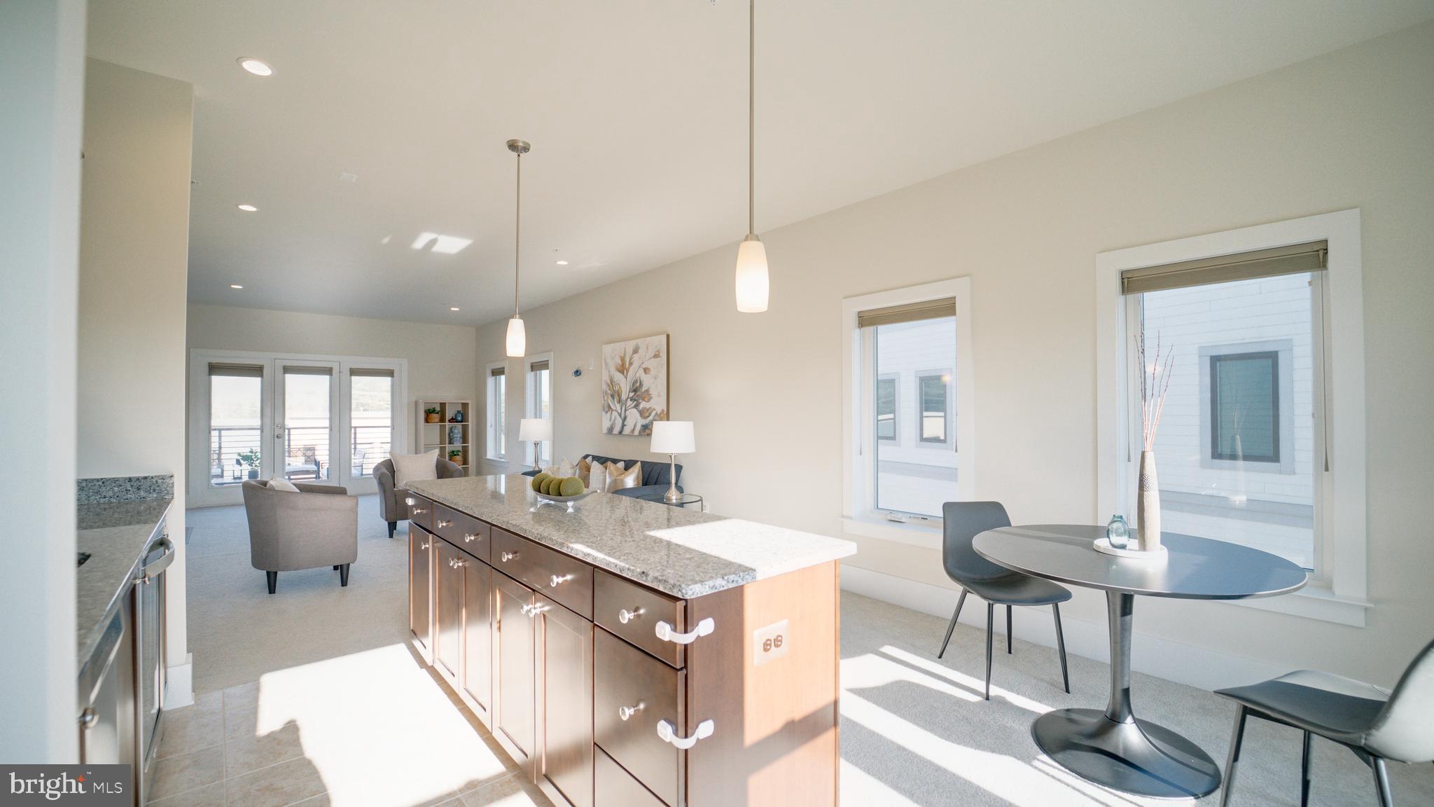 ASHBURN OVERLOOK - Residential