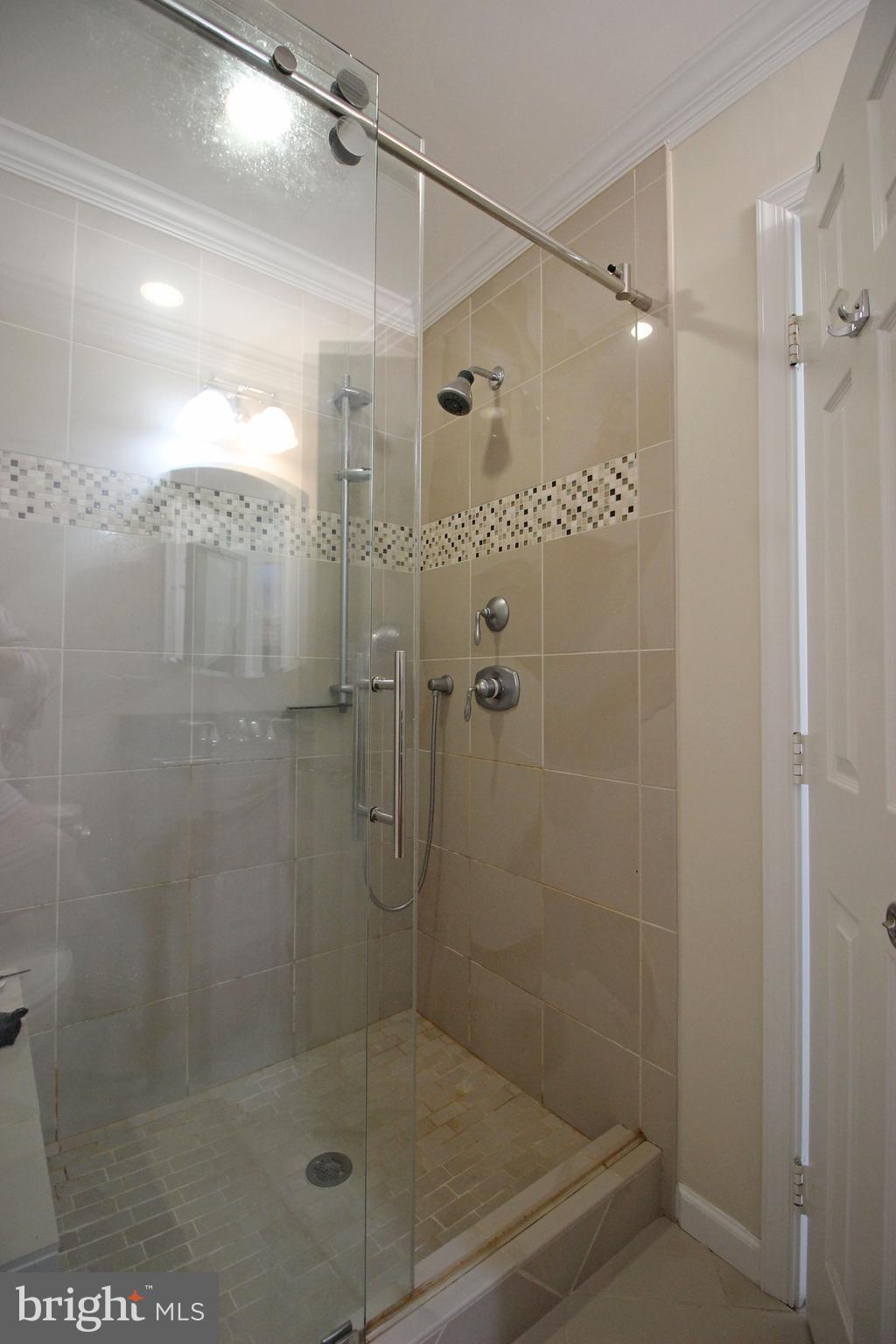 BALLSTON COURT - Residential Lease