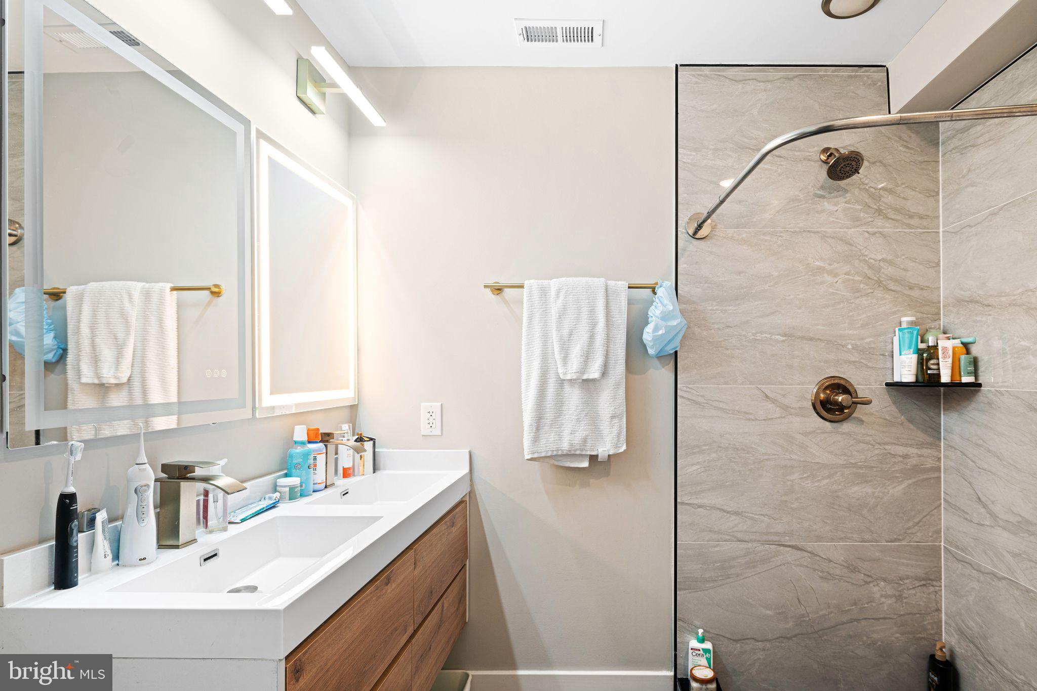 GRADUATE HOSPITAL - Residential