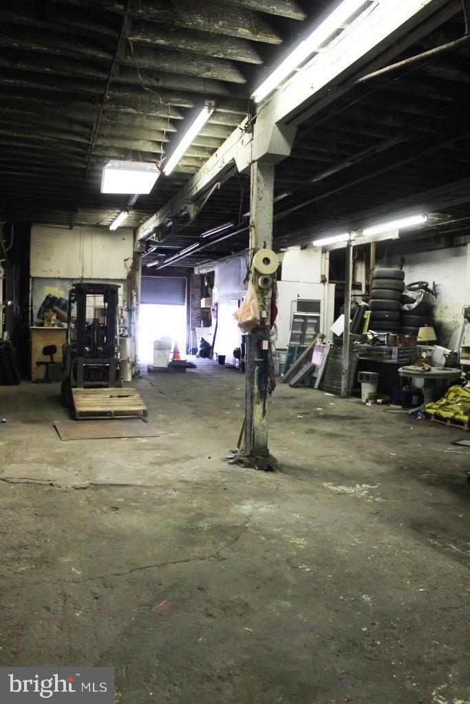 FAIRHILL - Commercial Sale