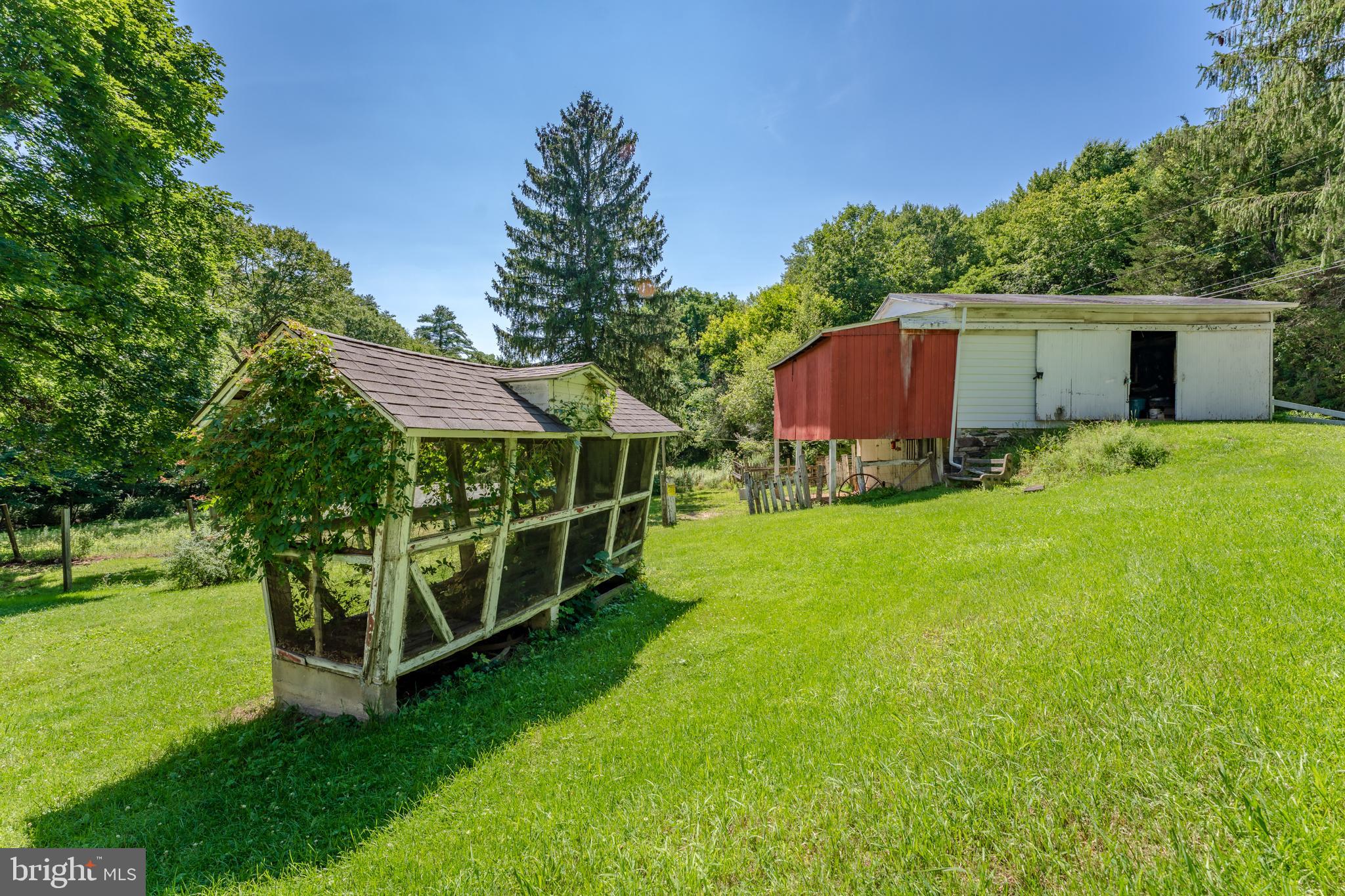 210 SNYDERS ROAD