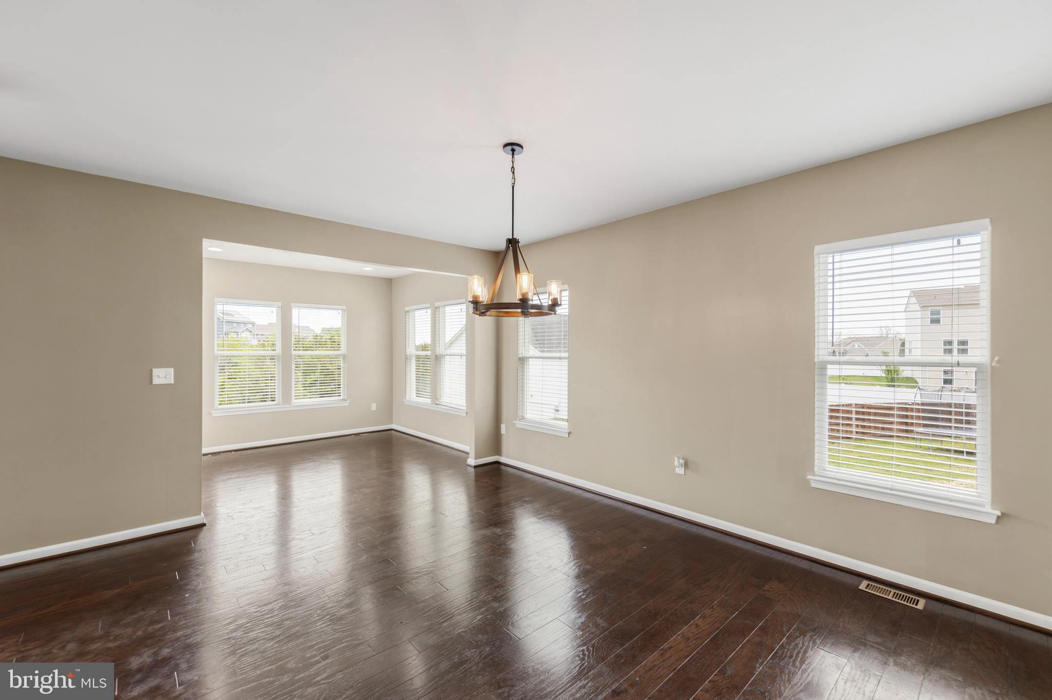 SOUTHERN HILLS - Residential