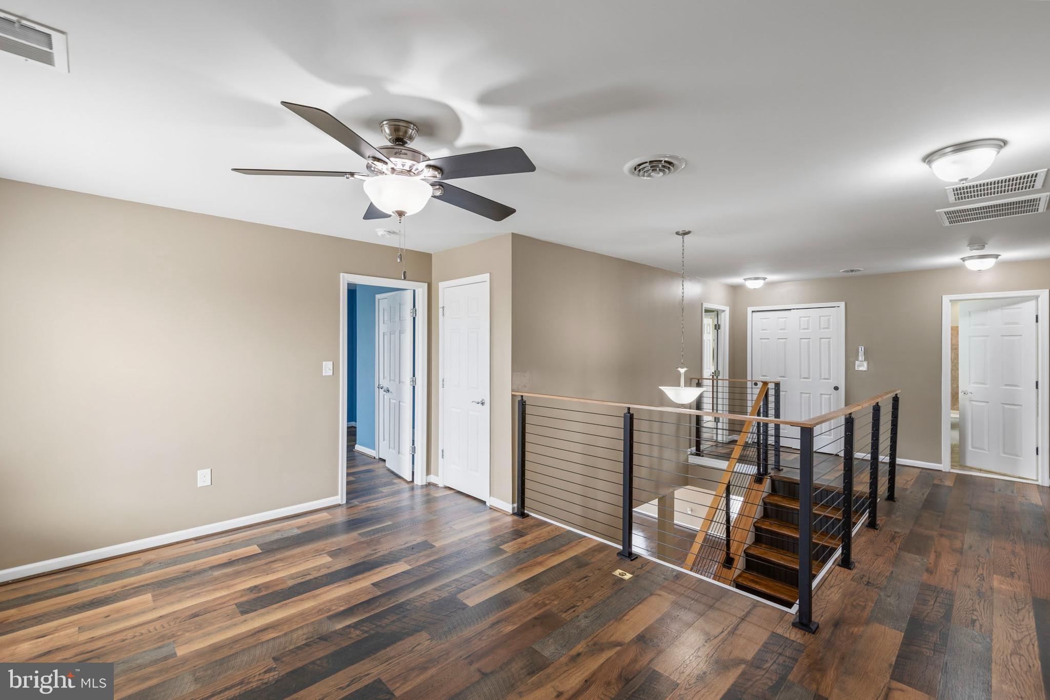 SOUTHERN HILLS - Residential