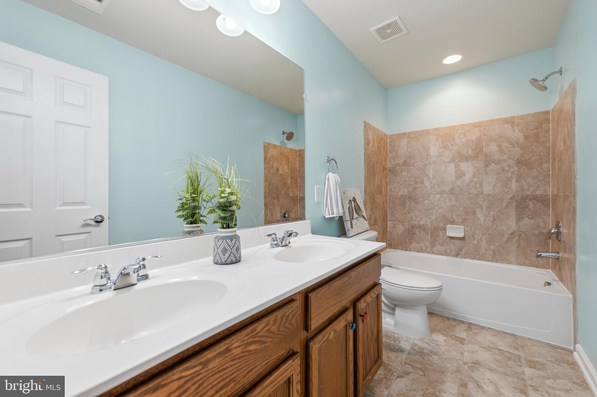 SOUTHERN HILLS - Residential