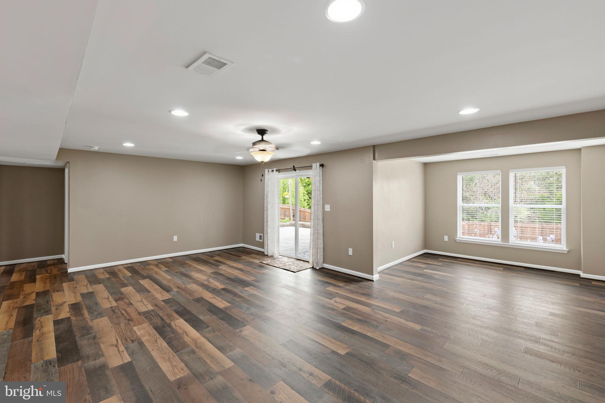SOUTHERN HILLS - Residential