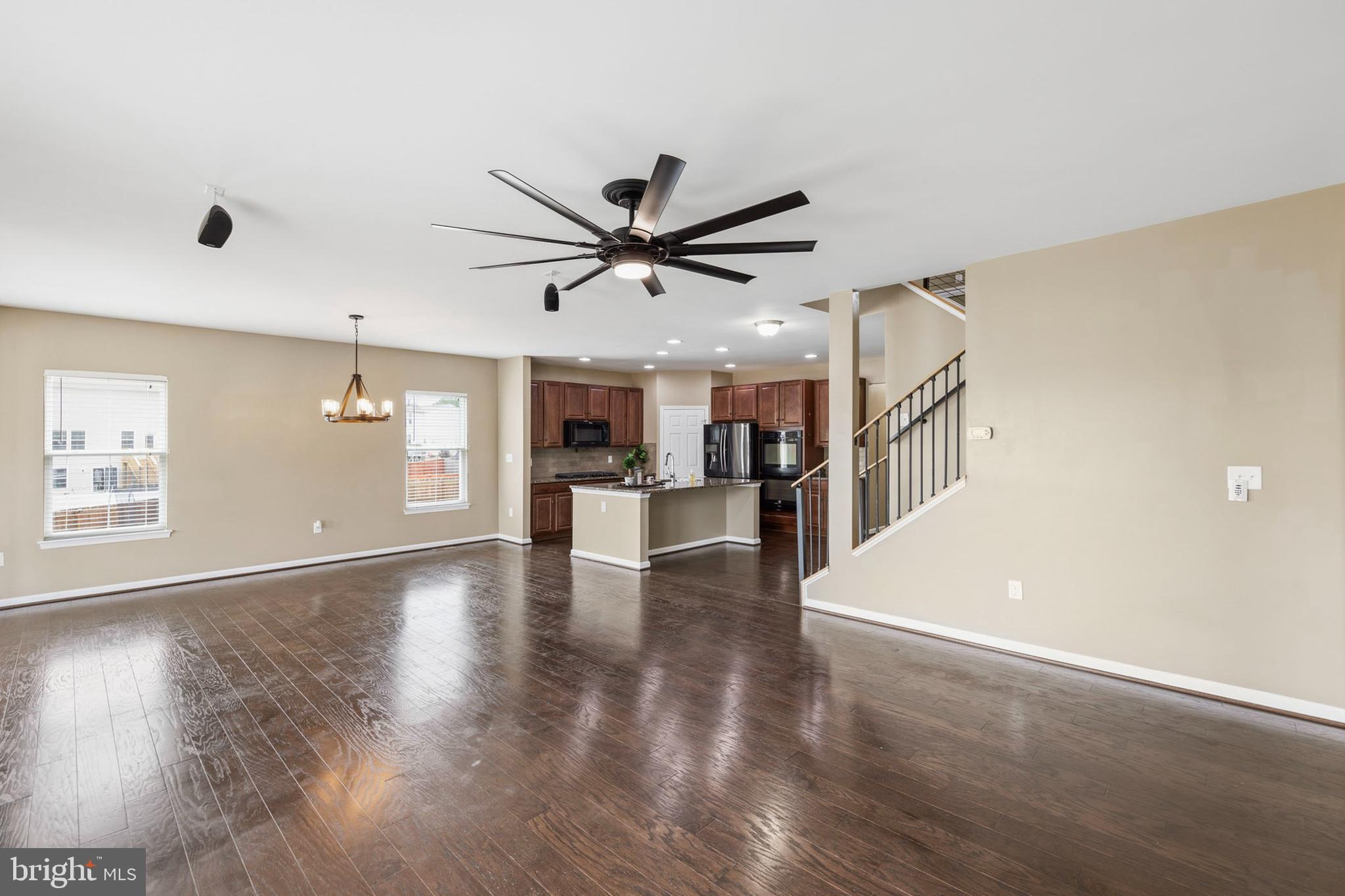 SOUTHERN HILLS - Residential
