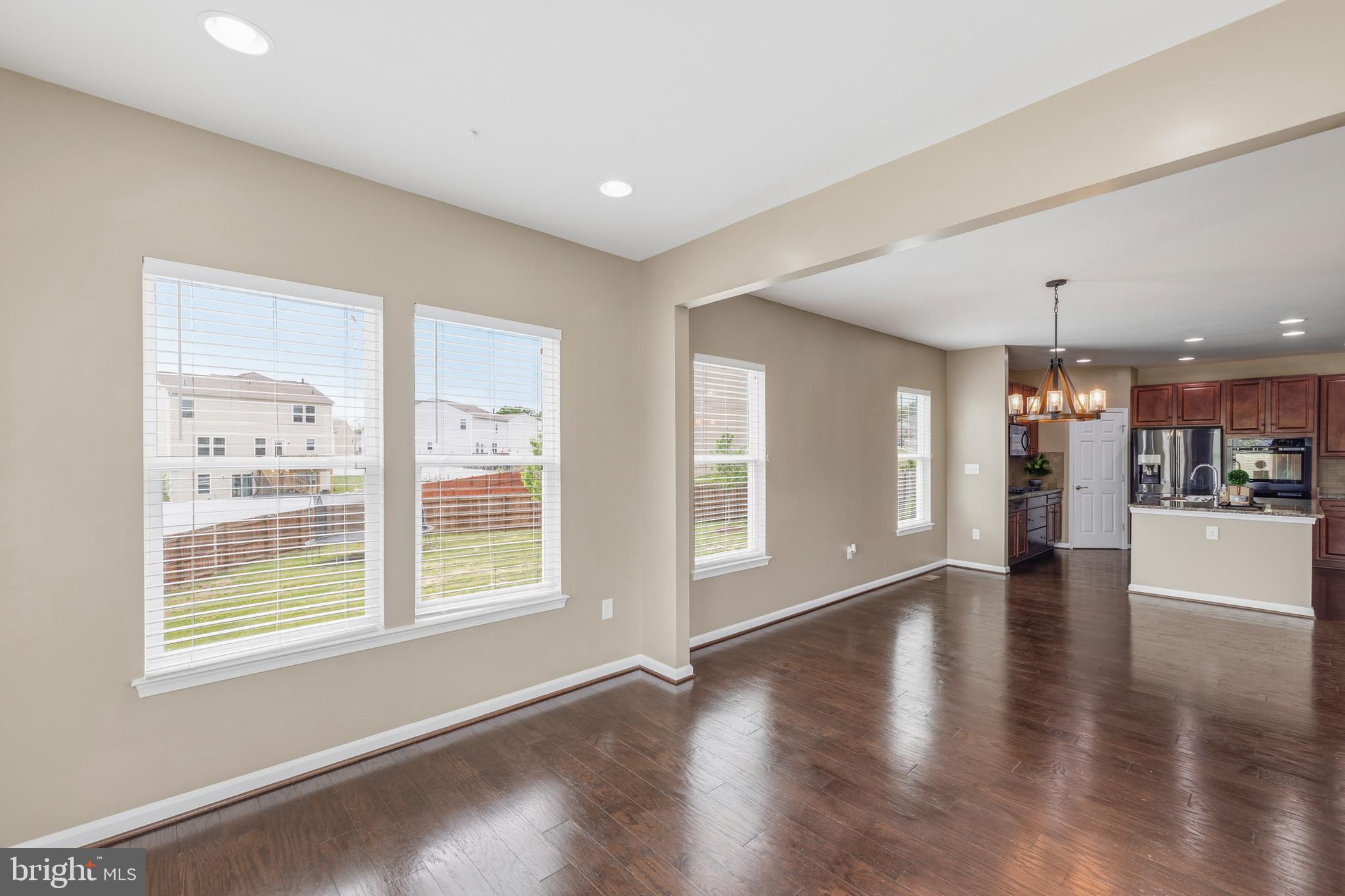 SOUTHERN HILLS - Residential