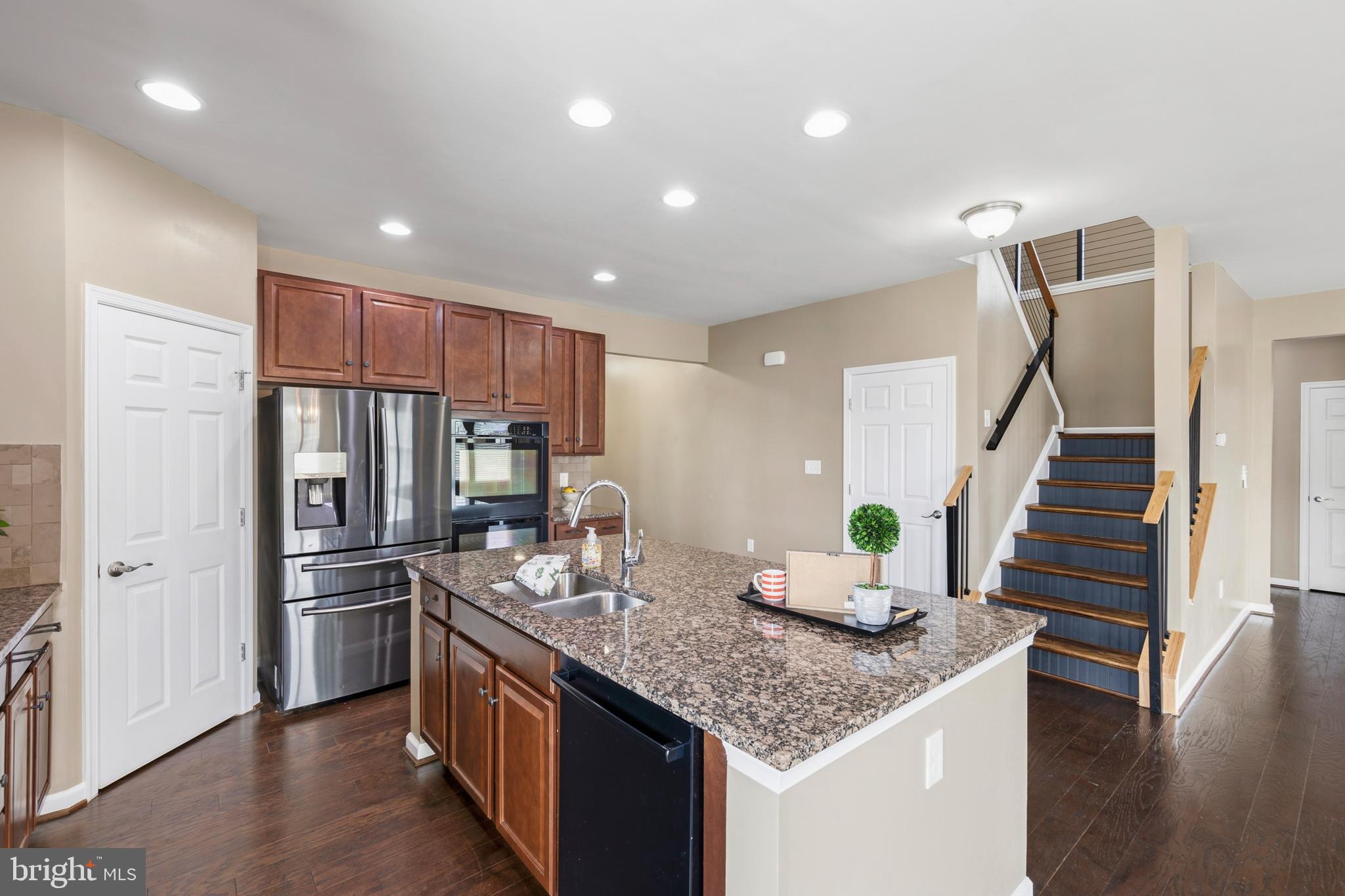 SOUTHERN HILLS - Residential