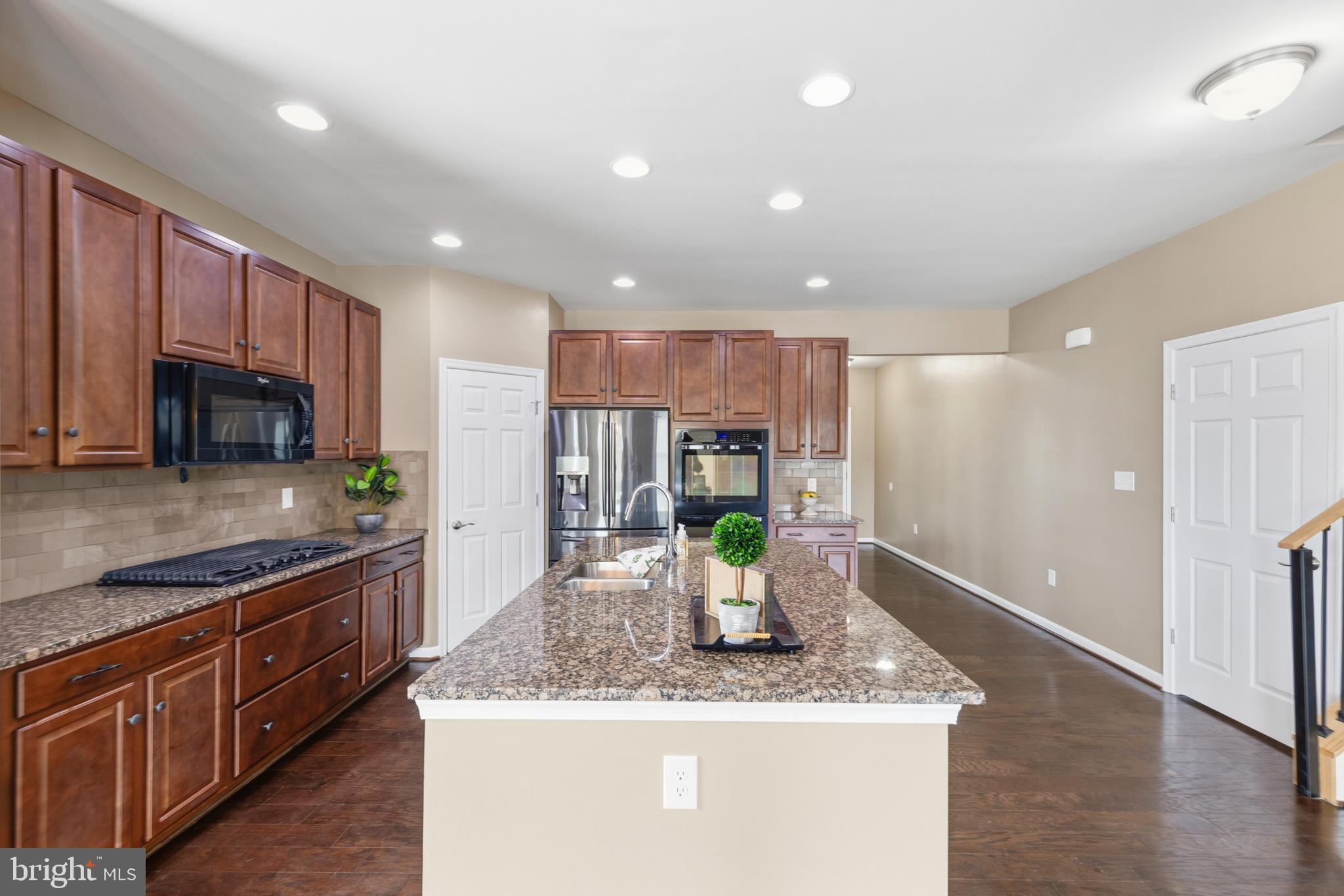 SOUTHERN HILLS - Residential
