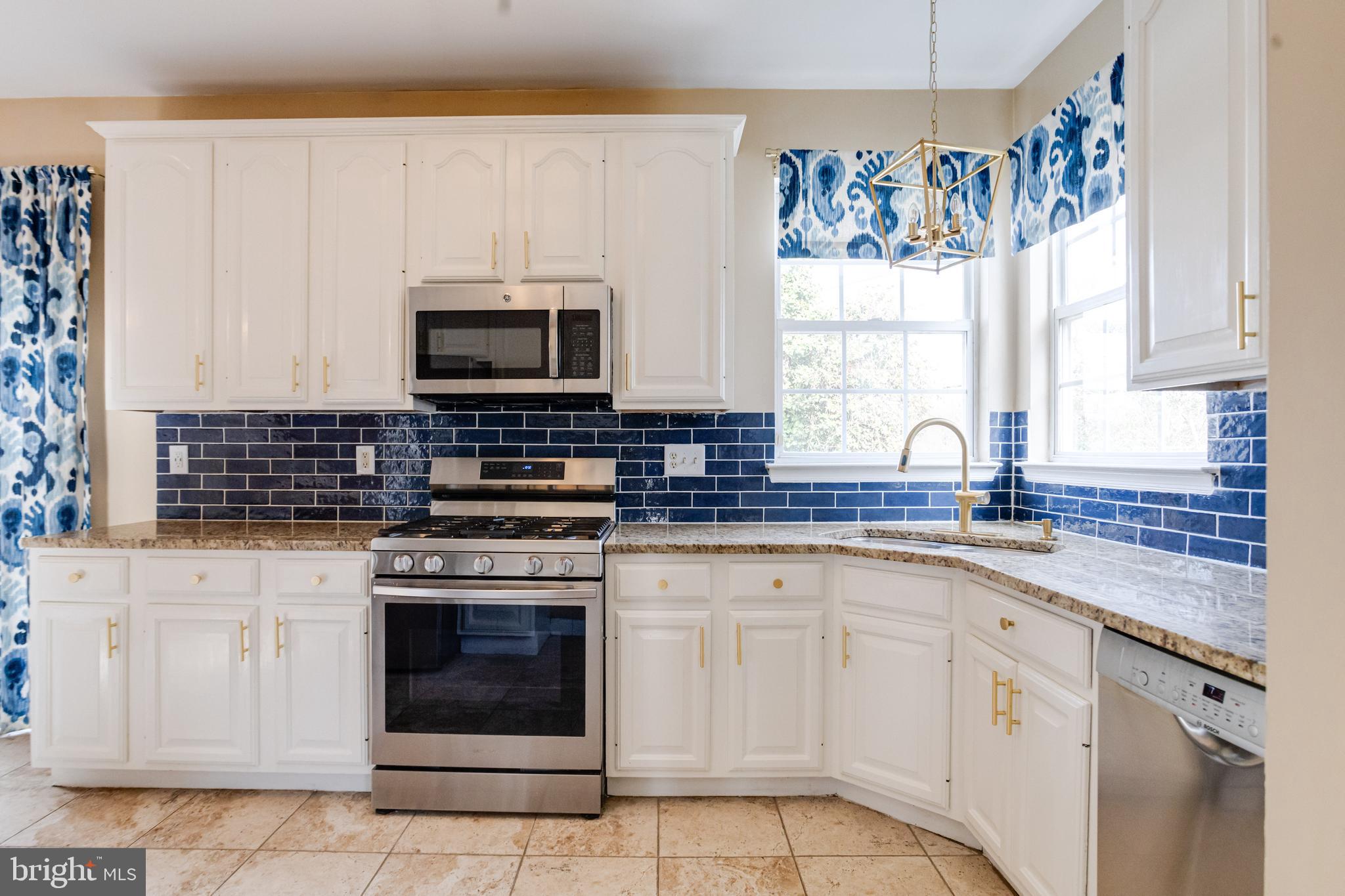 SPRINGHOUSE STATION - Residential