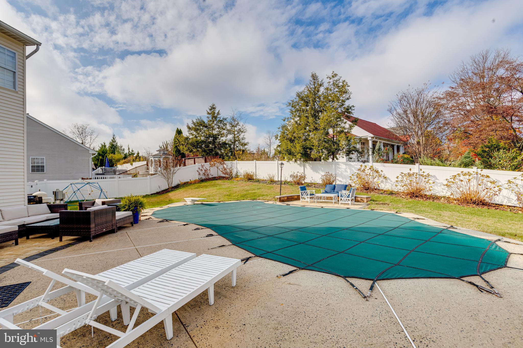 SPRINGHOUSE STATION - Residential