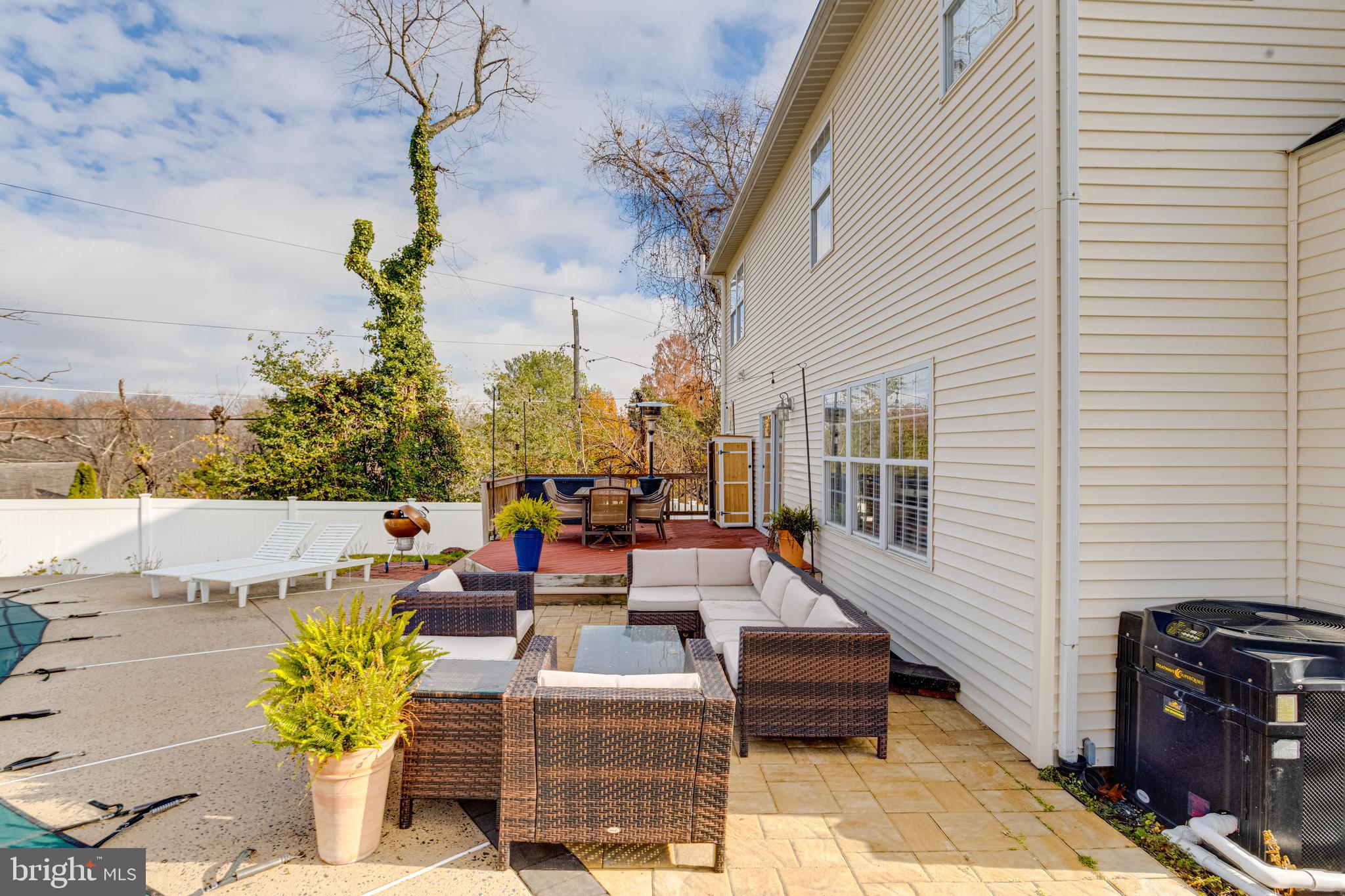 SPRINGHOUSE STATION - Residential