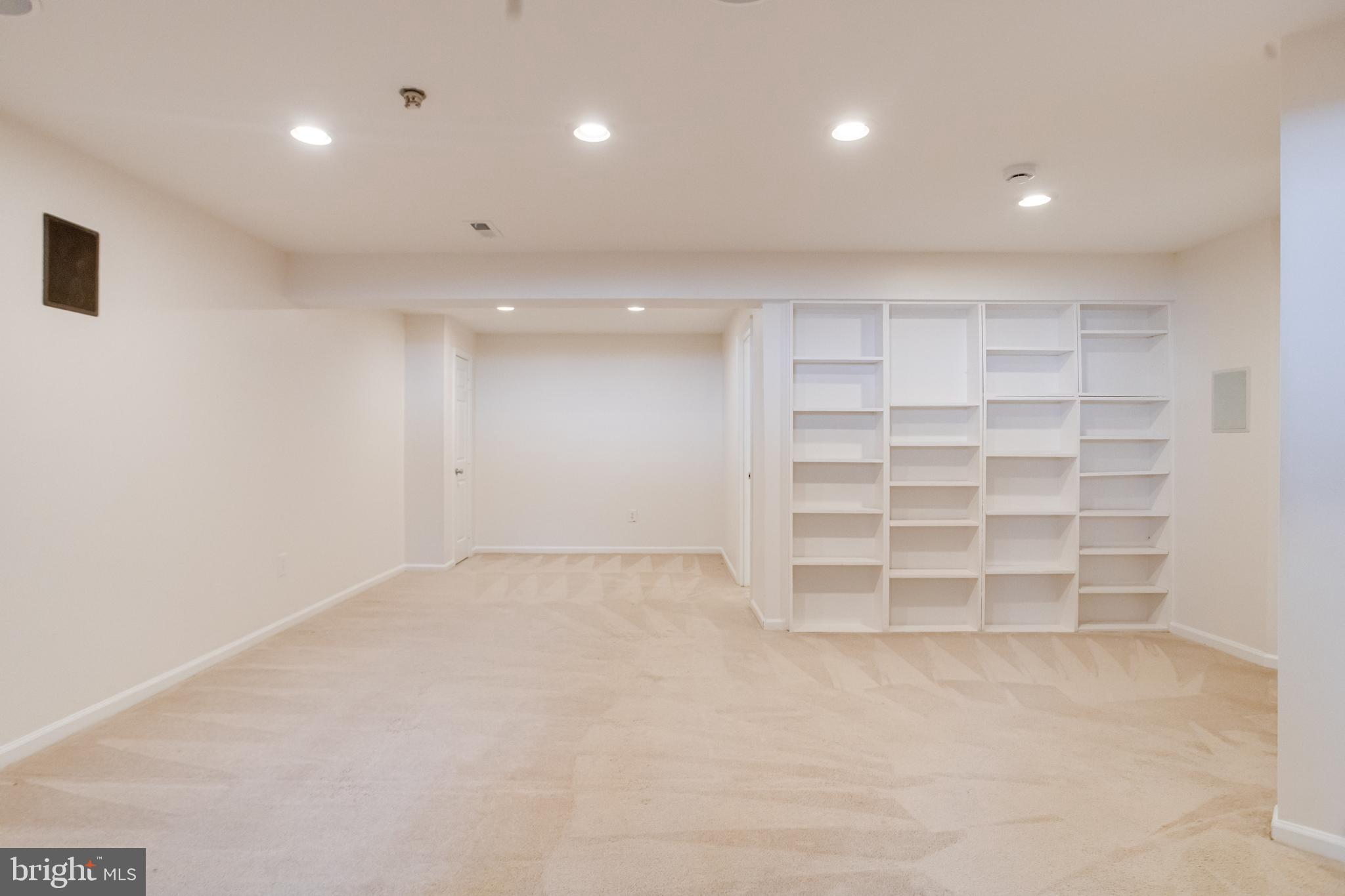 SPRINGHOUSE STATION - Residential