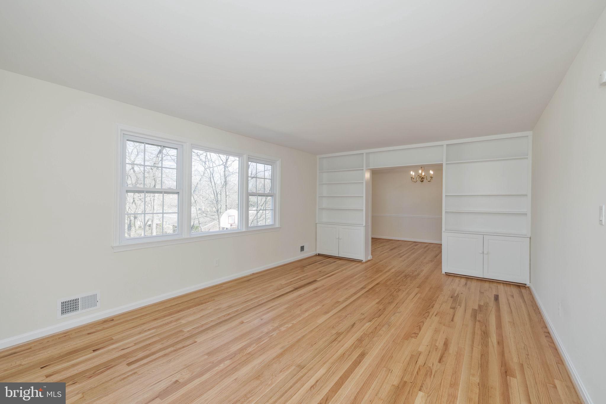 WILLOW WOODS - Residential