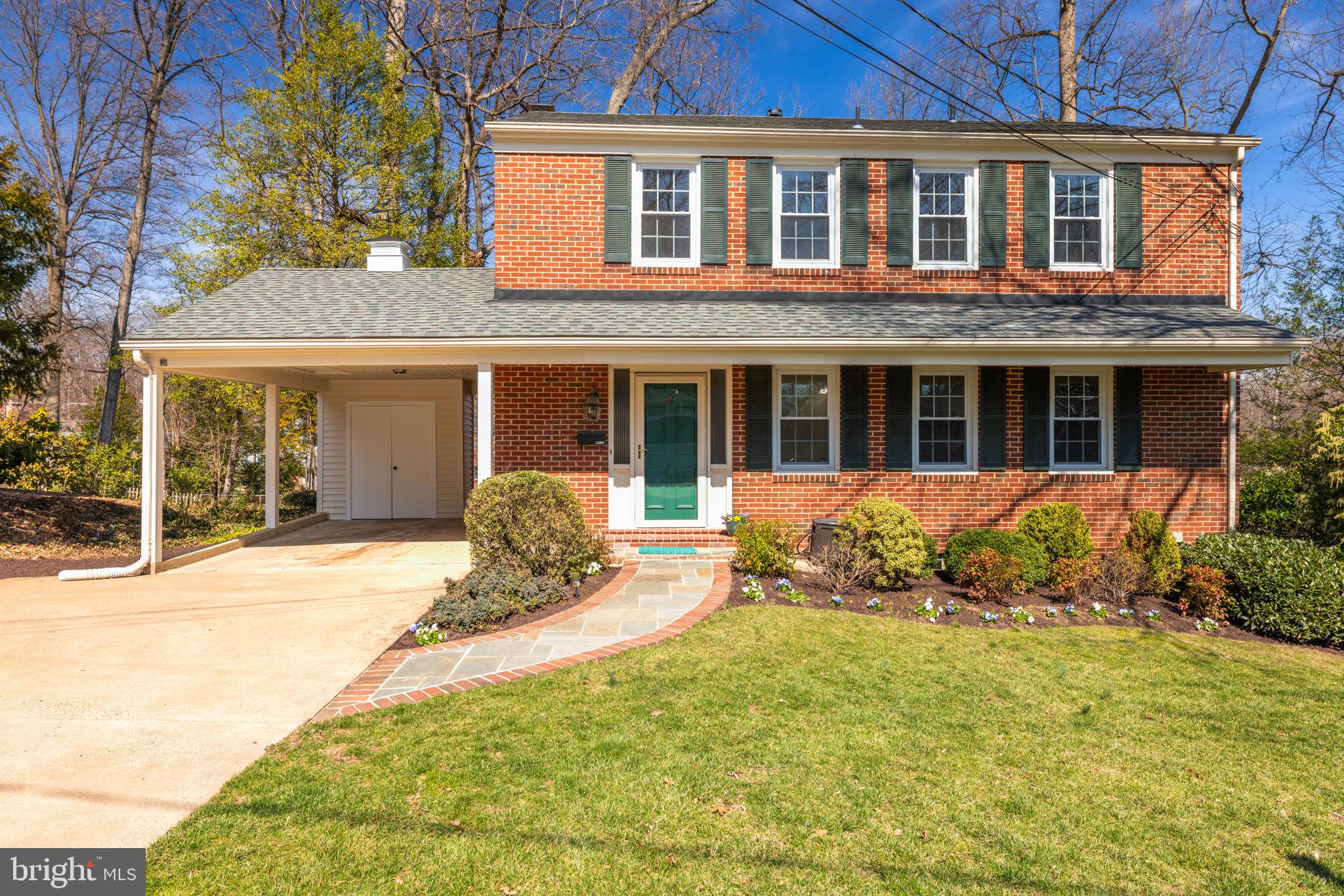 WILLOW WOODS - Residential