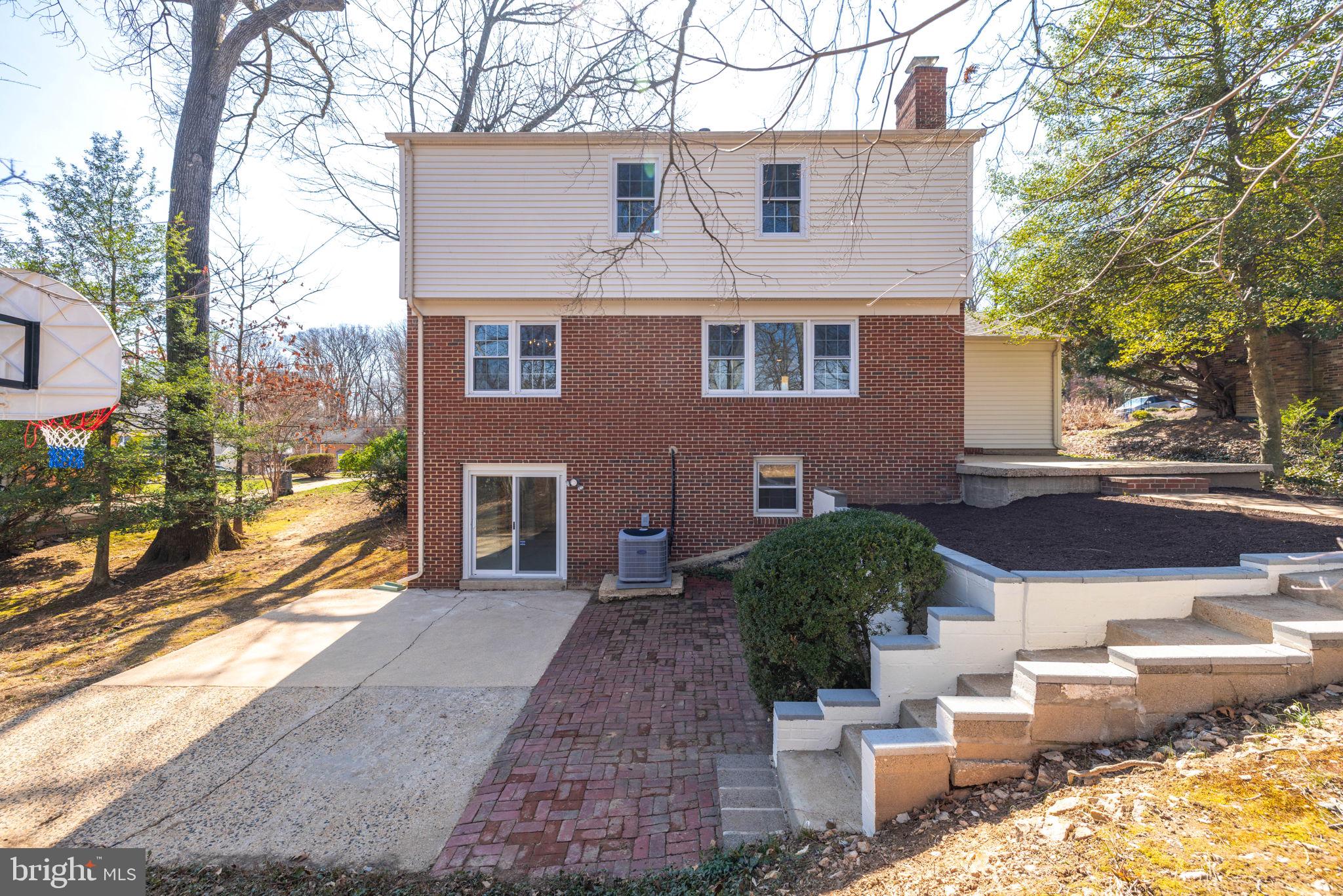 WILLOW WOODS - Residential