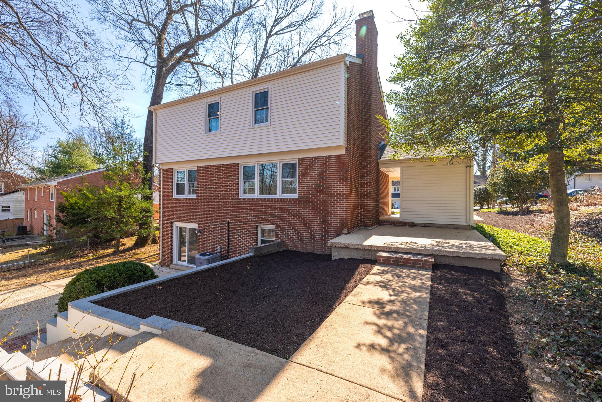 WILLOW WOODS - Residential