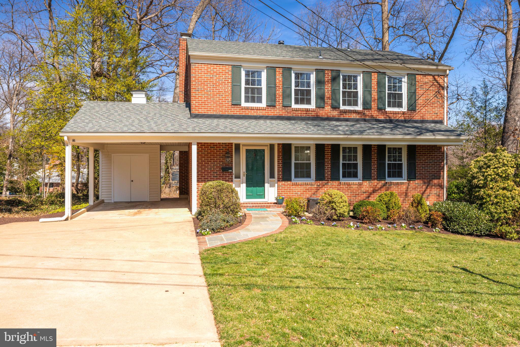 WILLOW WOODS - Residential