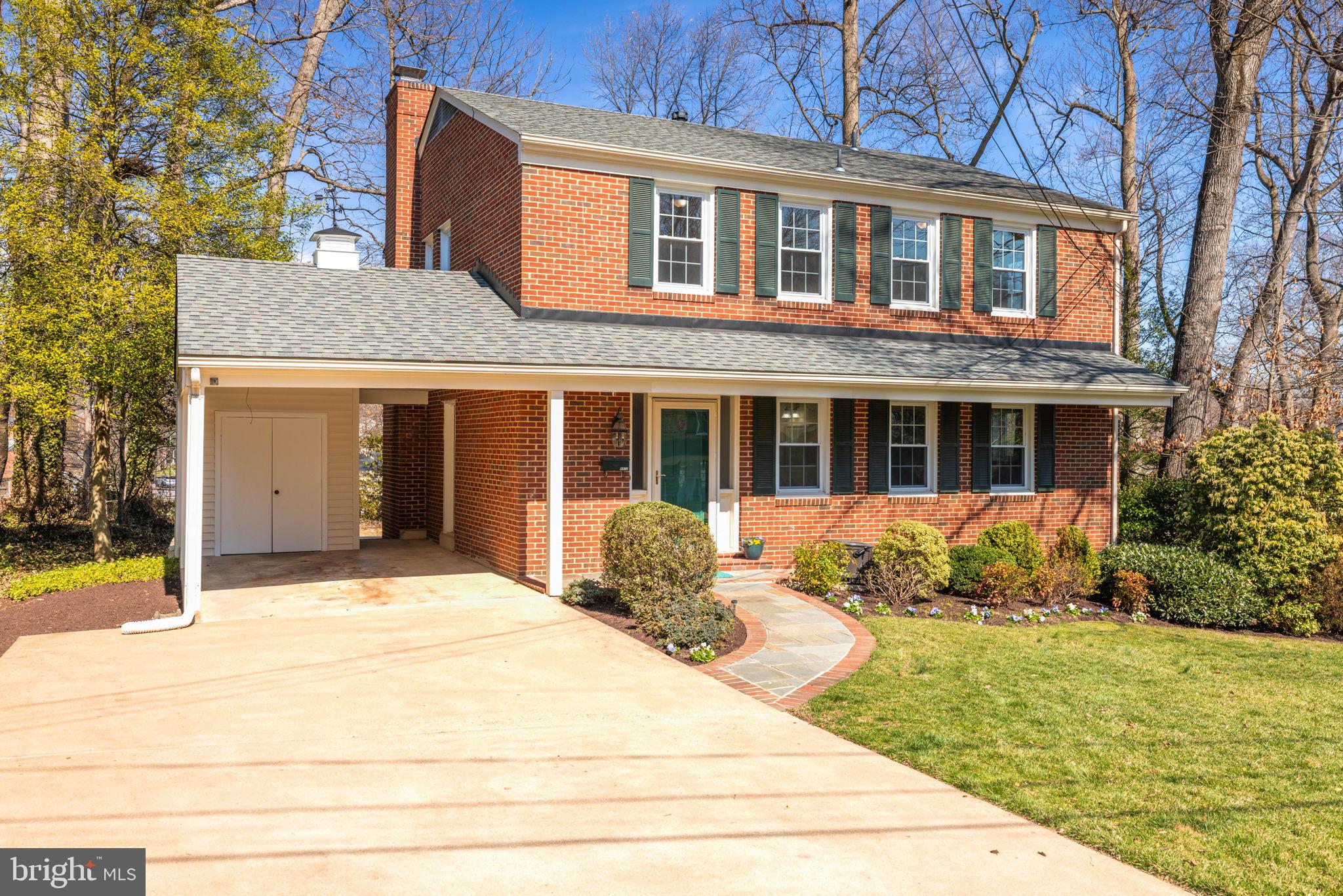 WILLOW WOODS - Residential