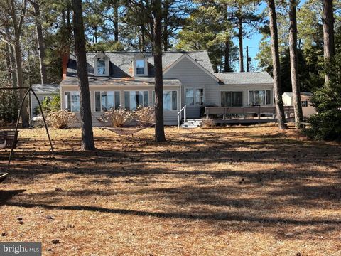 924 BLACKBEARD POND ROAD HAGUE VA 22469