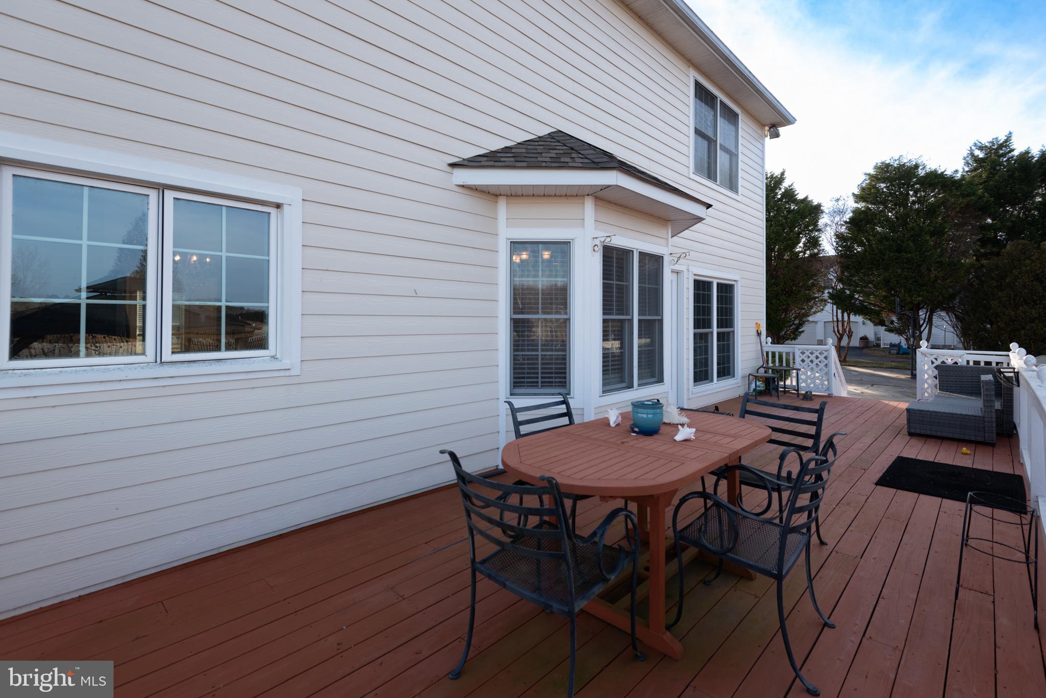 BUNTINGS POINT - Residential