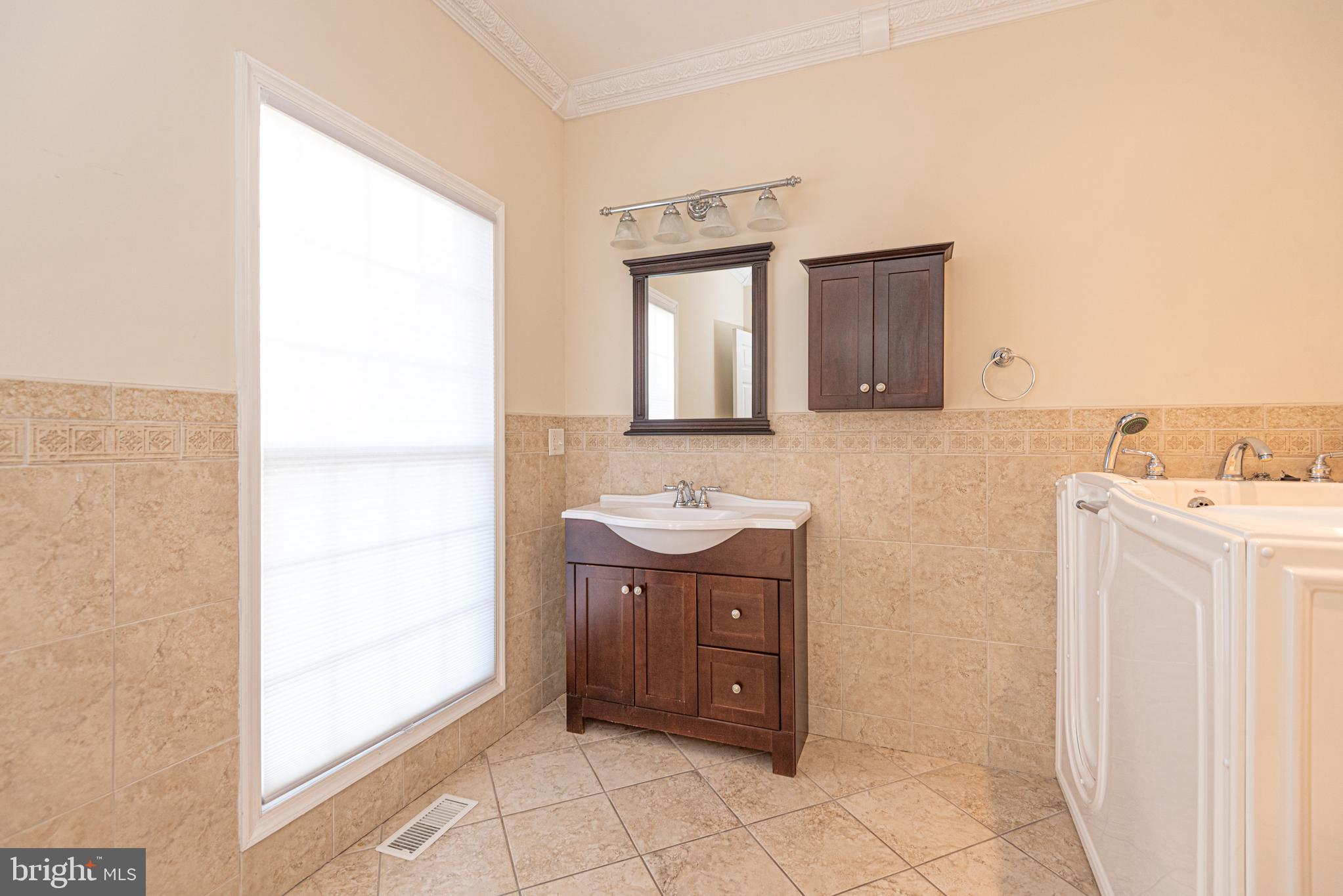 BUNTINGS POINT - Residential