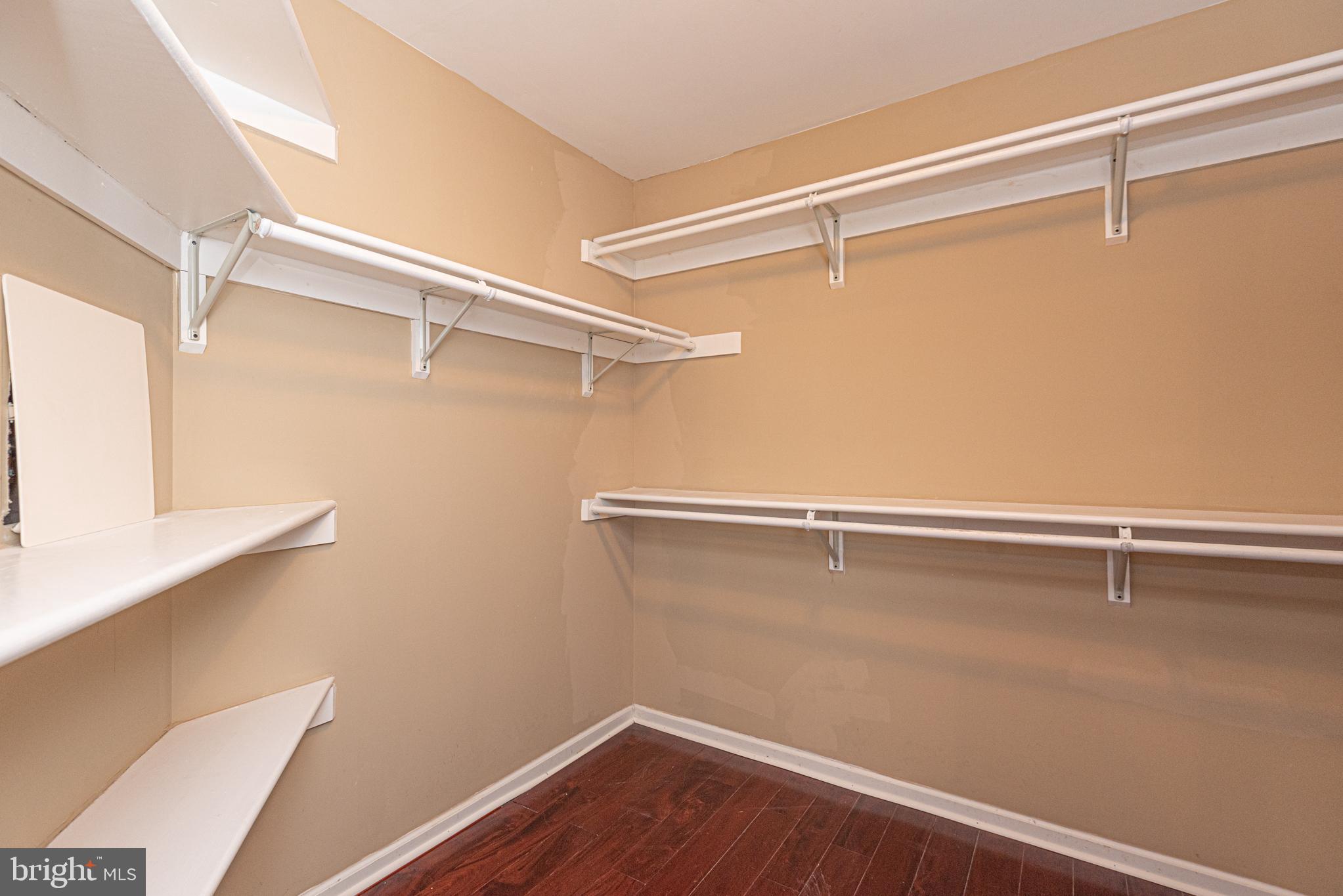 BUNTINGS POINT - Residential