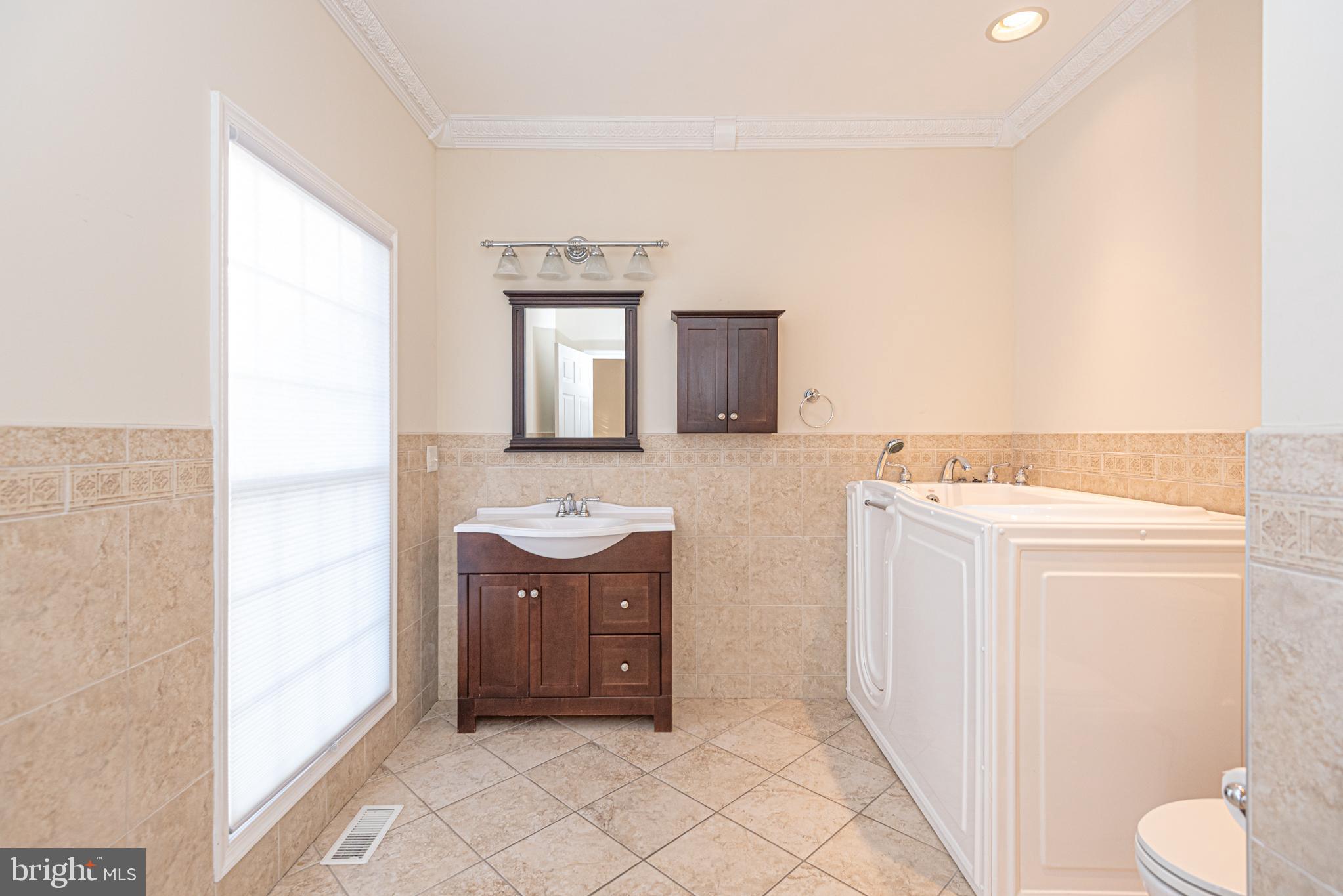 BUNTINGS POINT - Residential