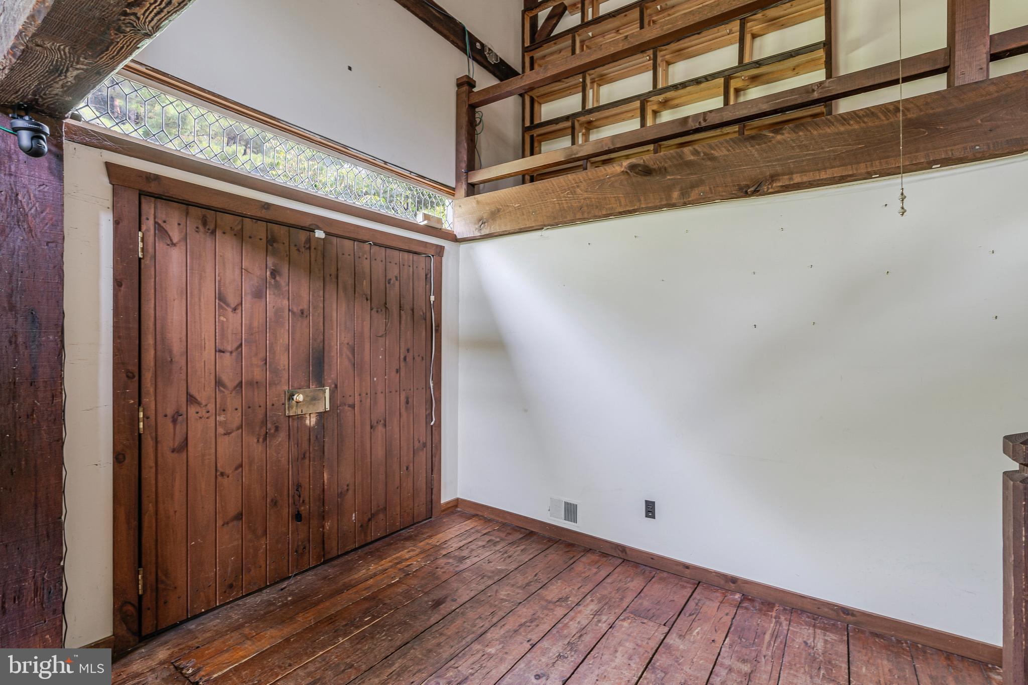 1570 HARBOURTON ROCKTOWN ROAD