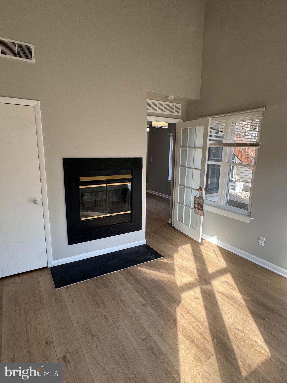 ASPEN FOREST - Residential Lease