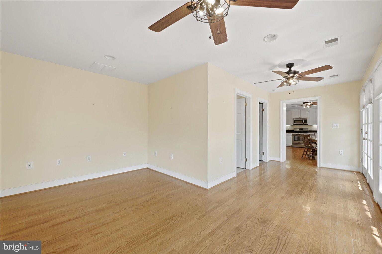 WINCHESTER - Residential