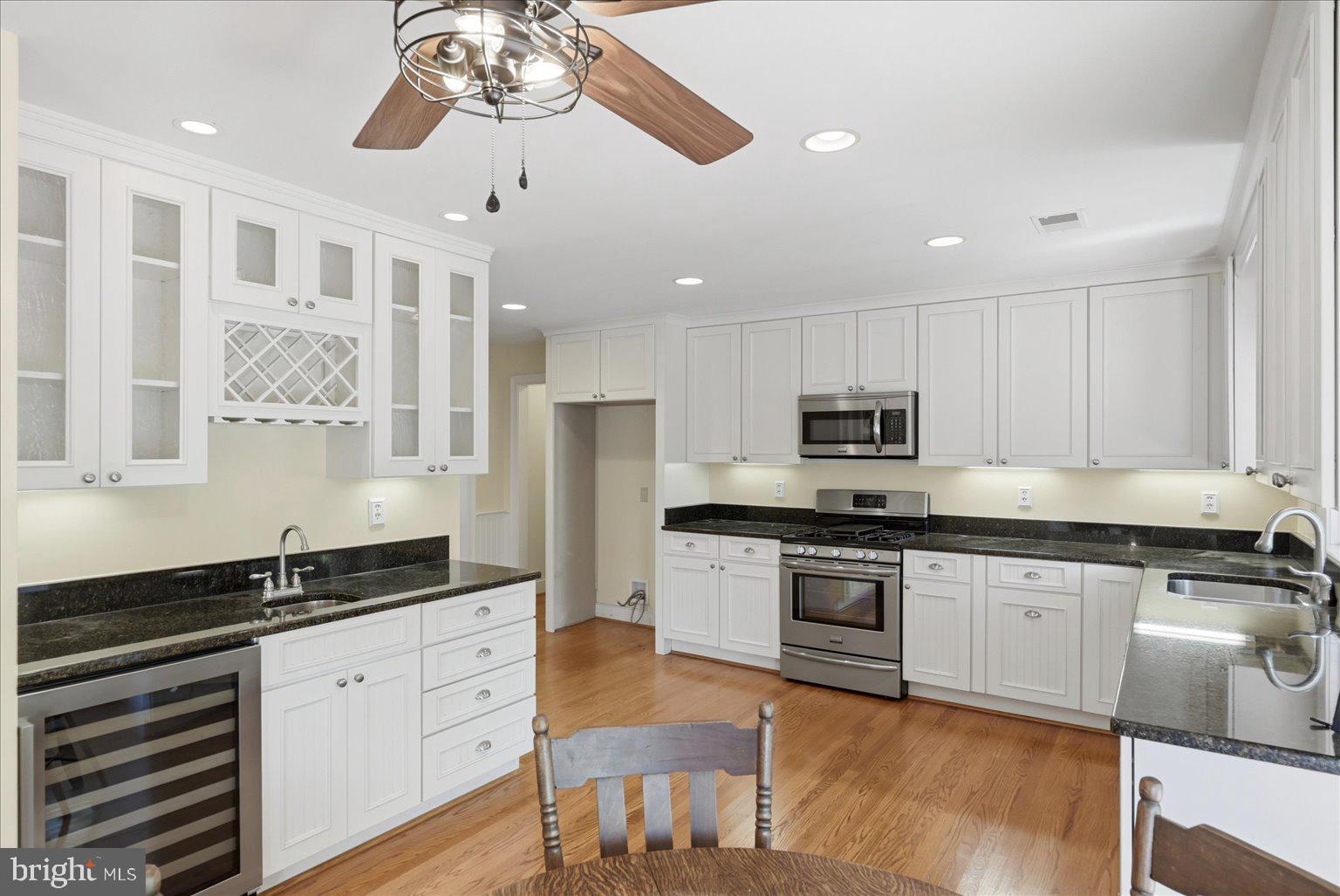 WINCHESTER - Residential