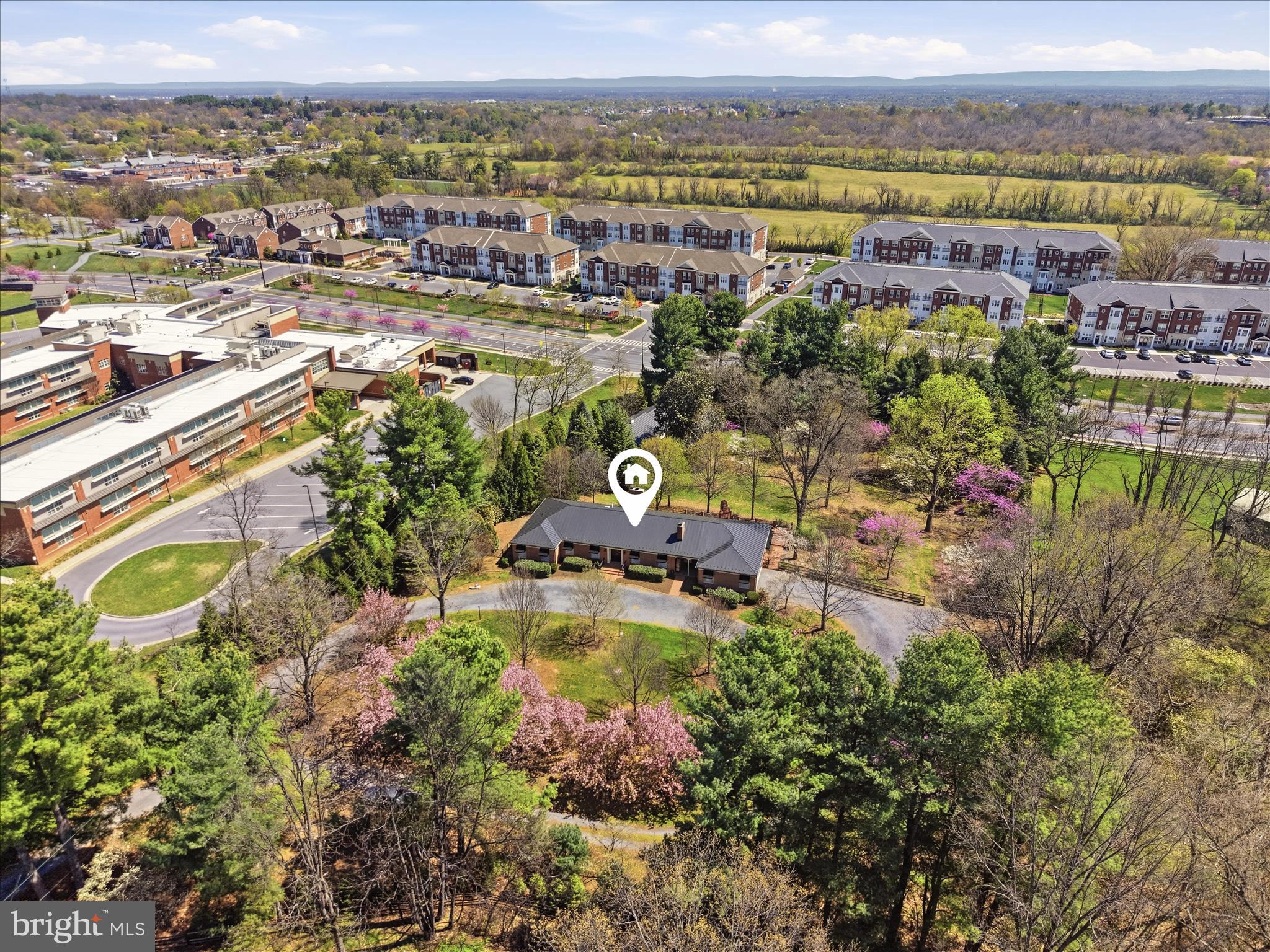 WINCHESTER - Residential