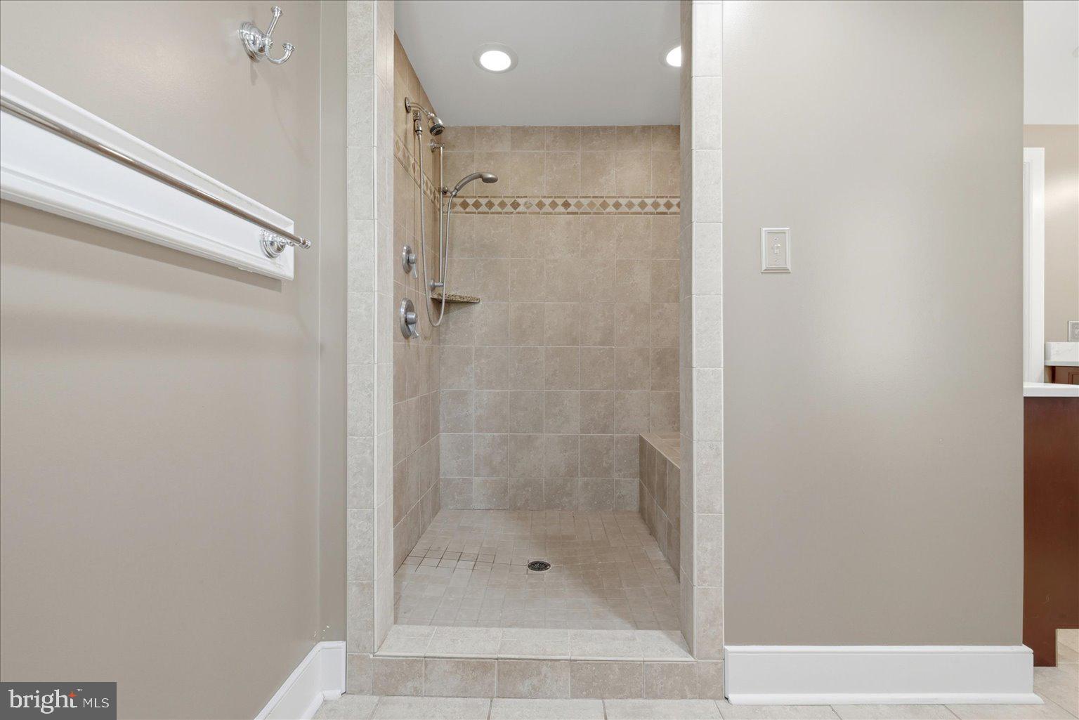 WINCHESTER - Residential