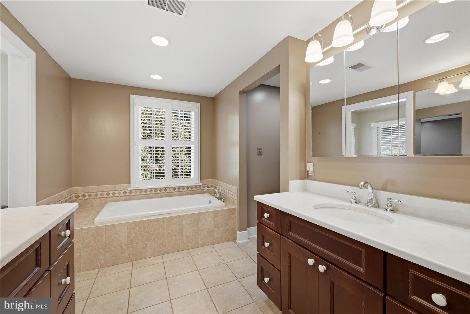 WINCHESTER - Residential