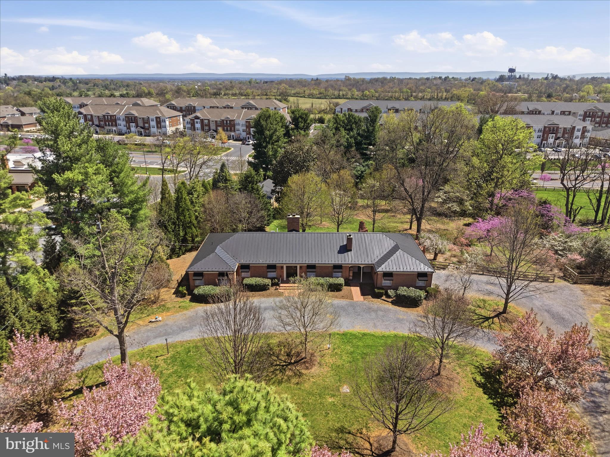 WINCHESTER - Residential