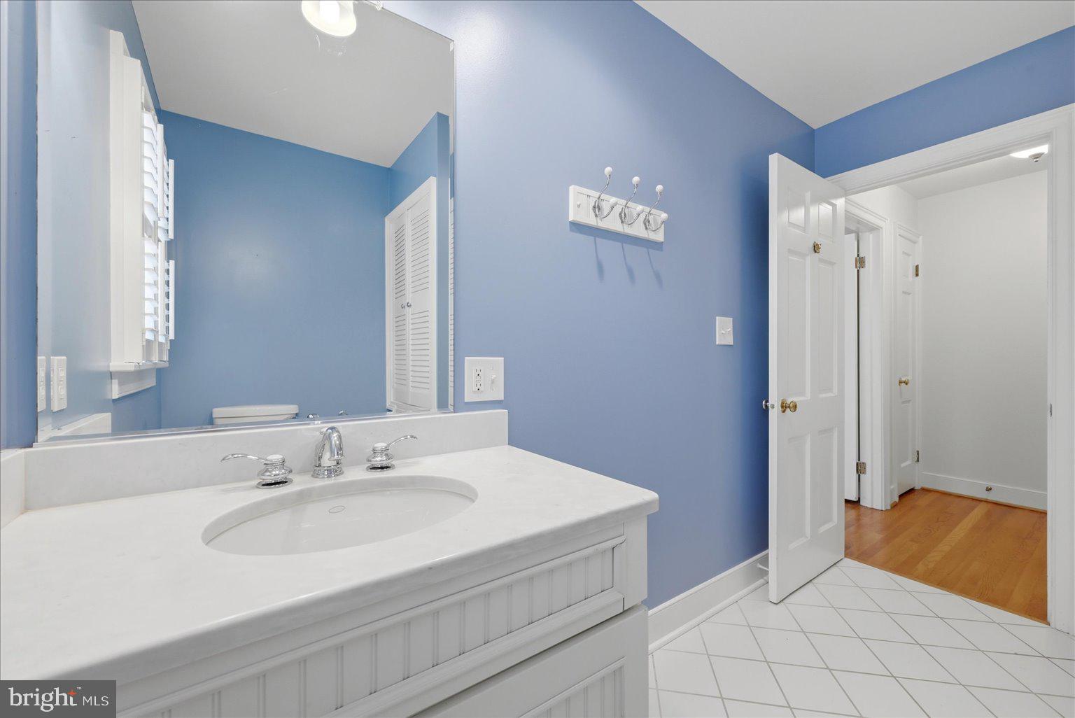 WINCHESTER - Residential