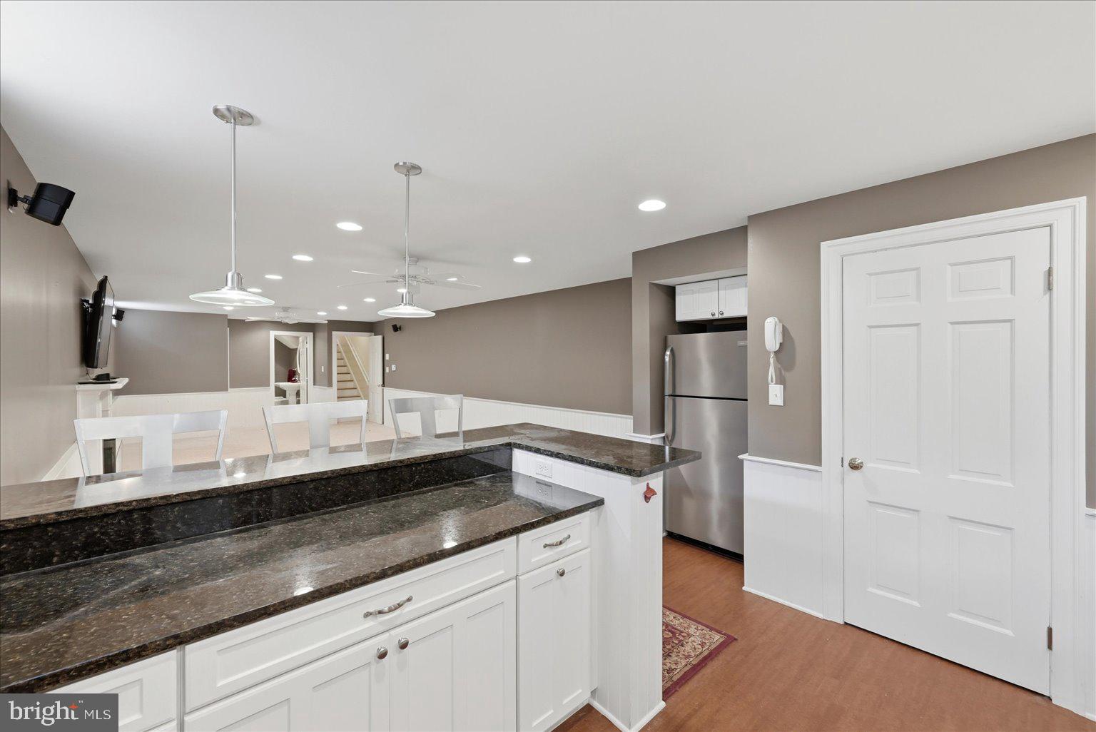 WINCHESTER - Residential