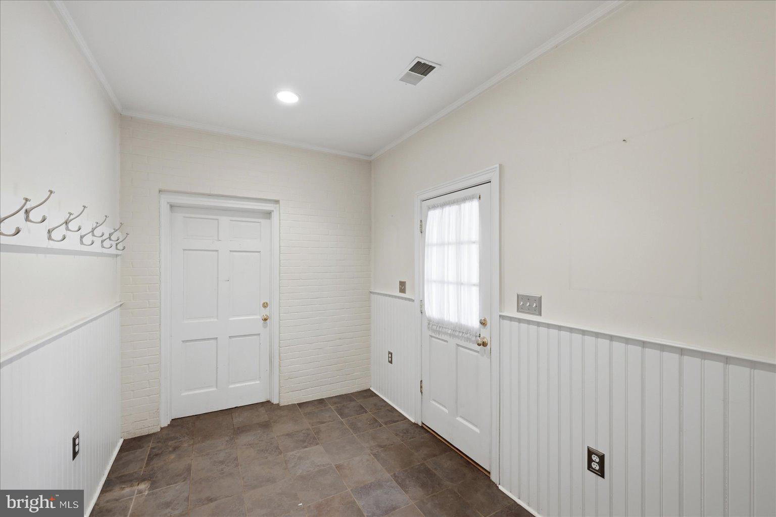 WINCHESTER - Residential