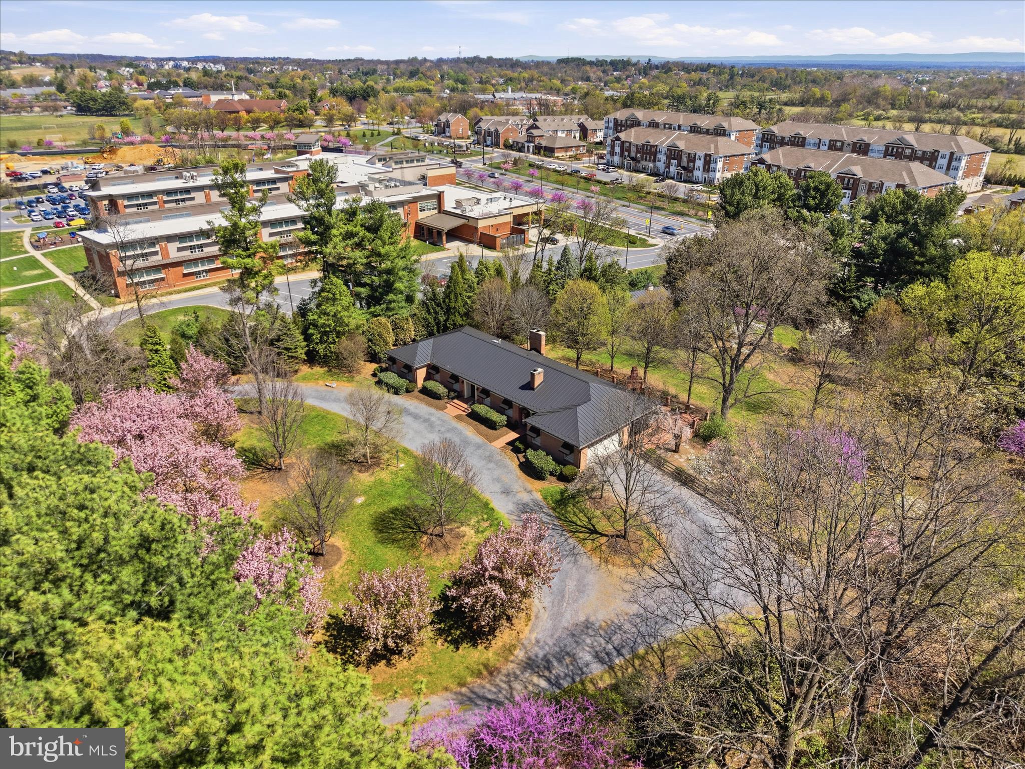 WINCHESTER - Residential