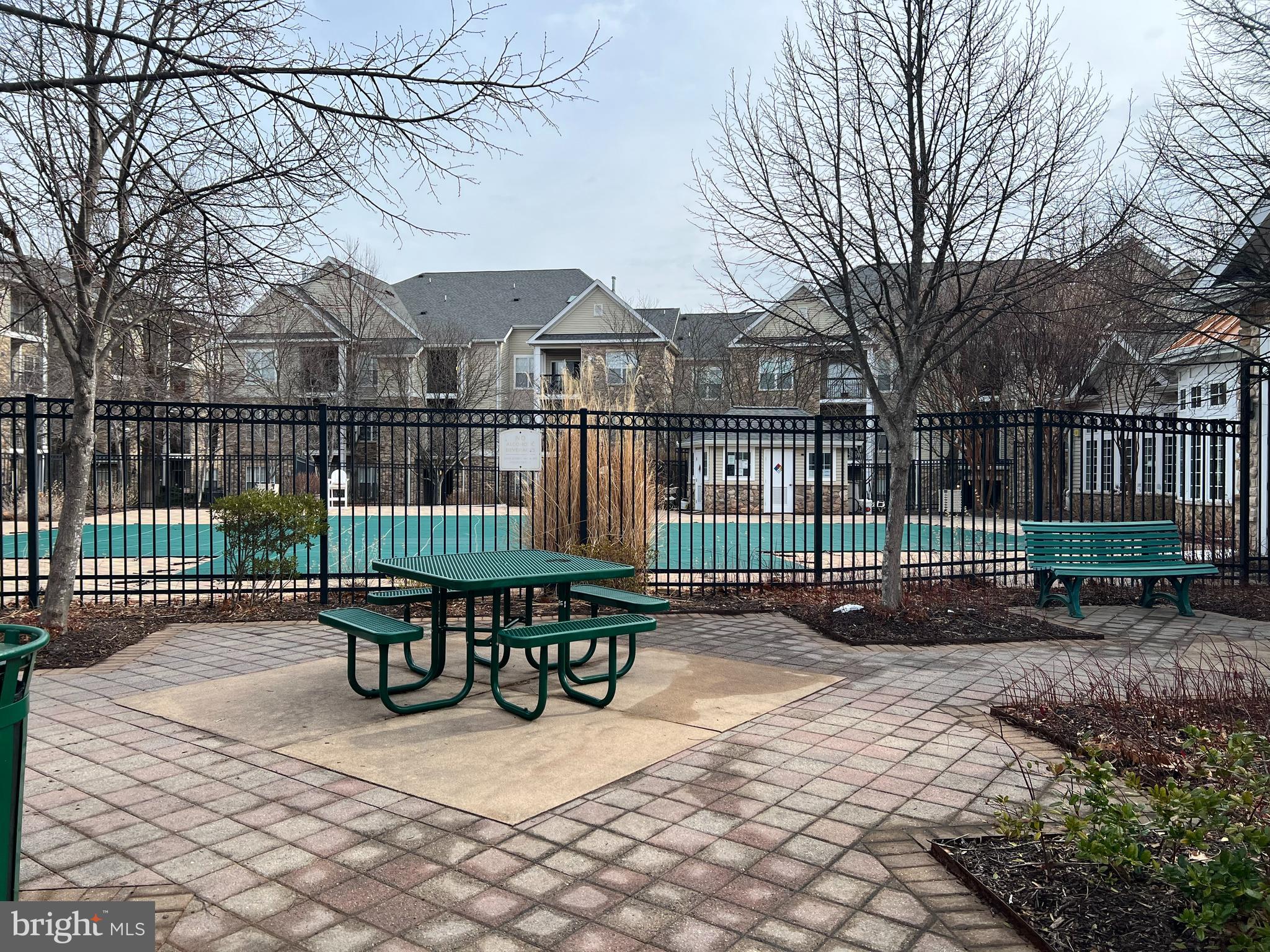 5107 TRAVIS EDWARD WAY D D