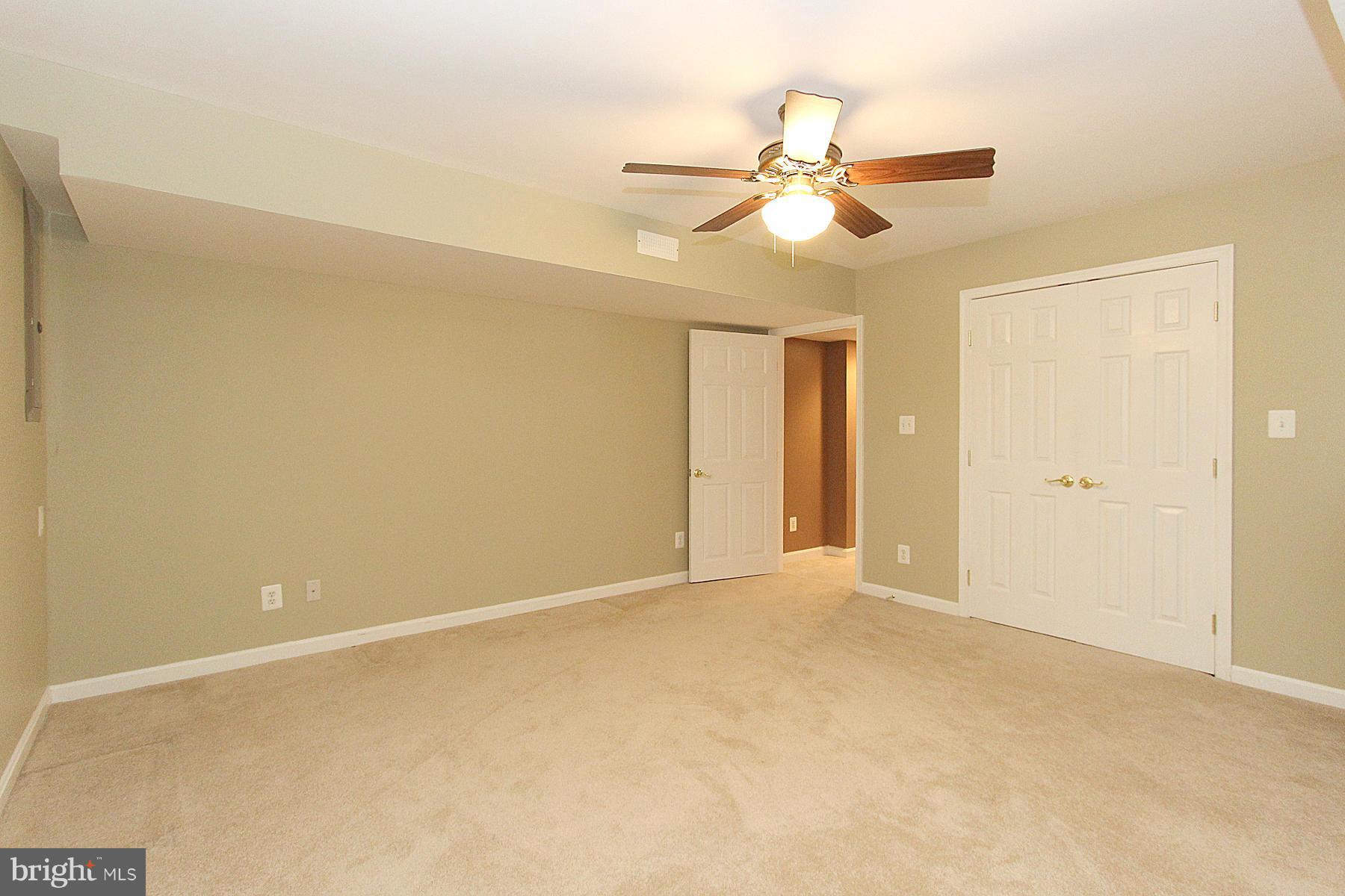 RIVER OAKS - Residential