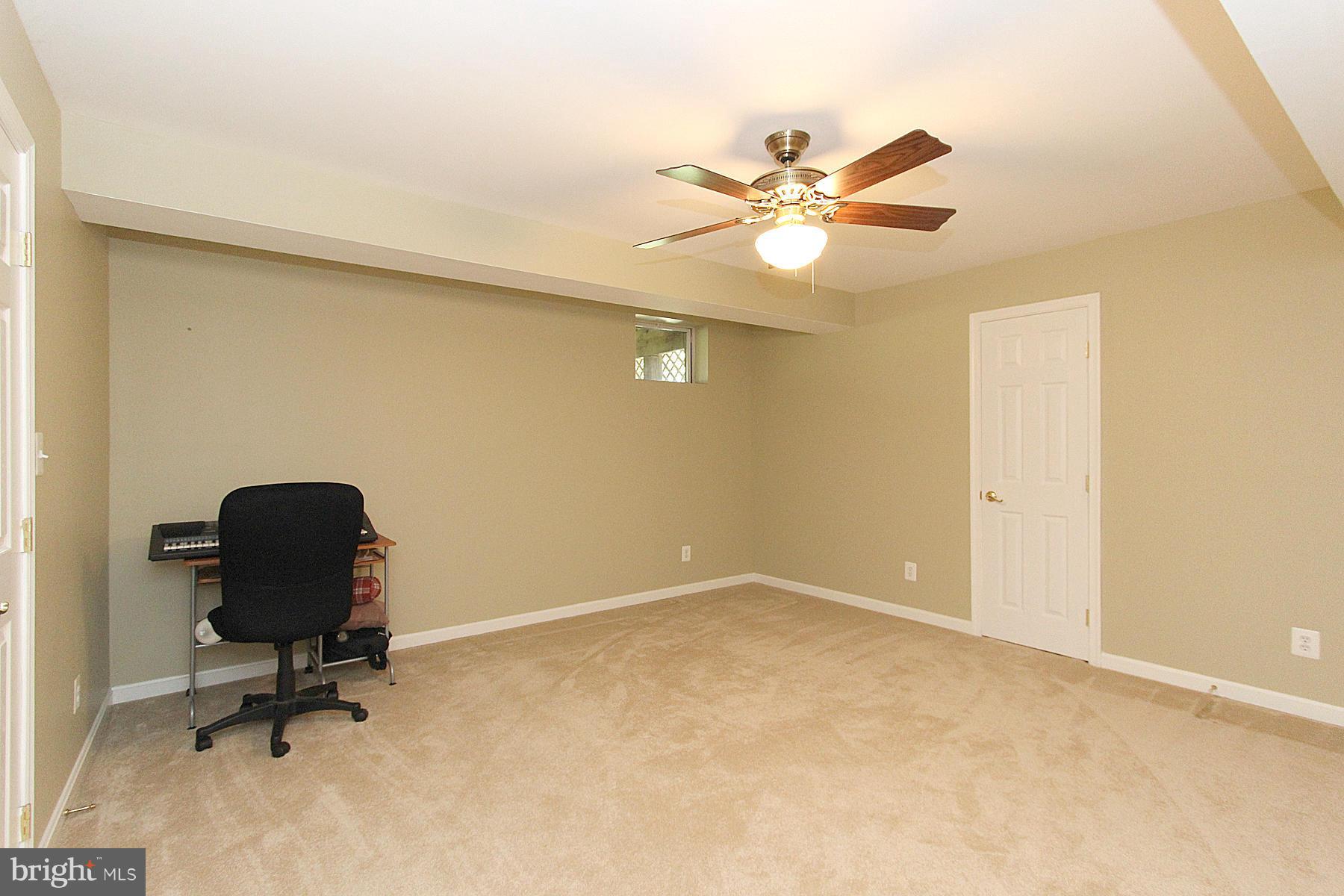 RIVER OAKS - Residential