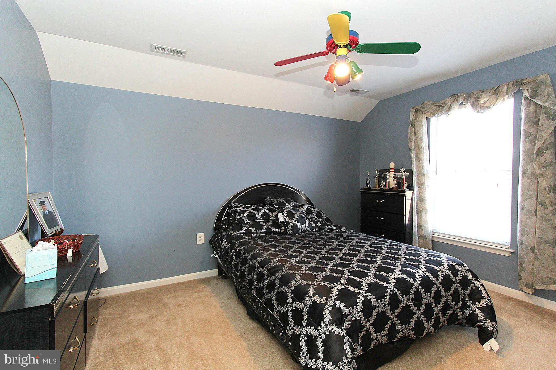 RIVER OAKS - Residential