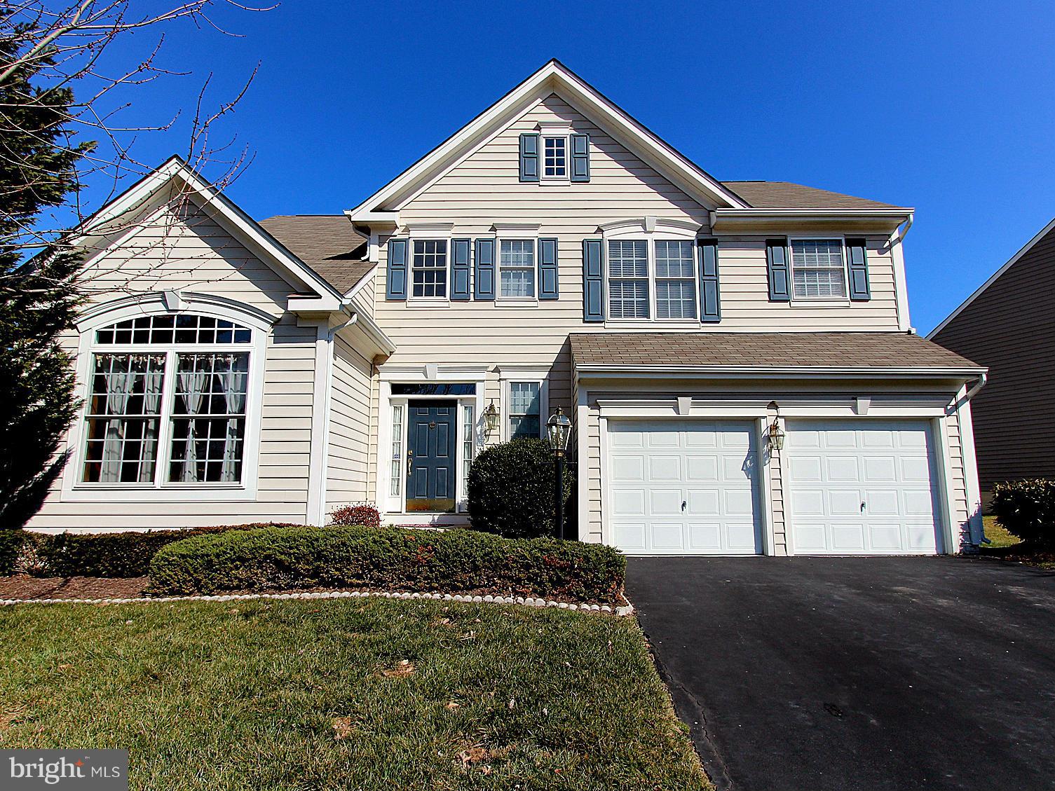 RIVER OAKS - Residential