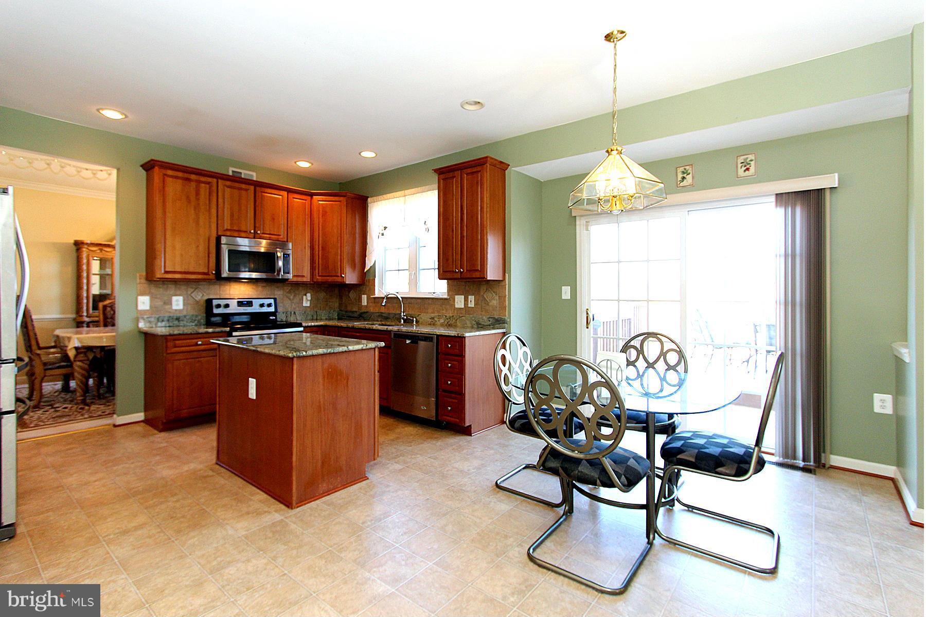 RIVER OAKS - Residential