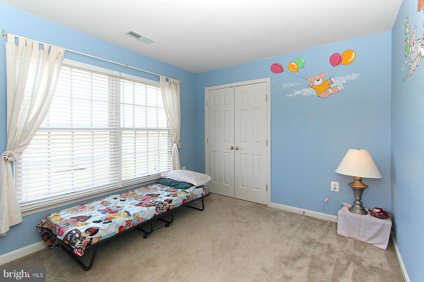 RIVER OAKS - Residential