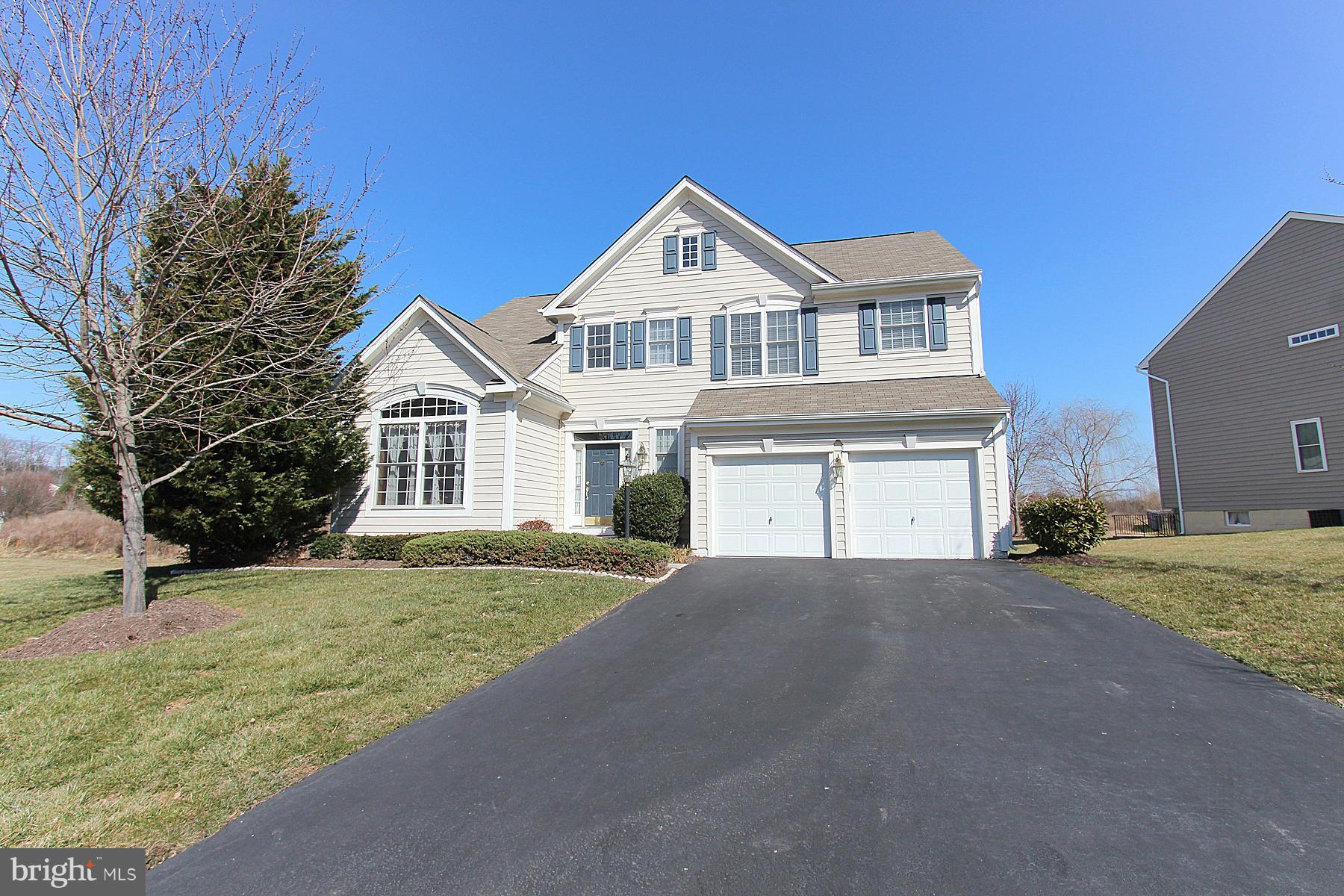 RIVER OAKS - Residential